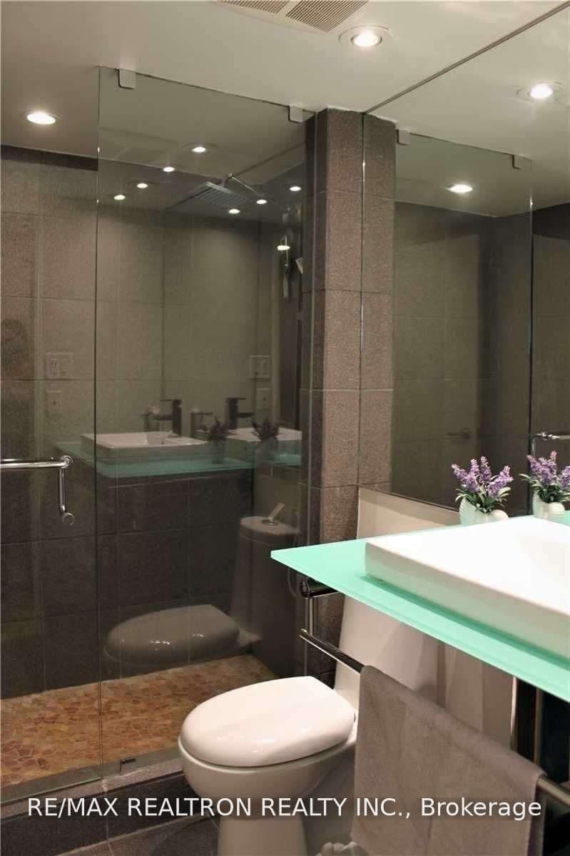 155 Marlee Avenue, Unit 1201 thumbnail 14