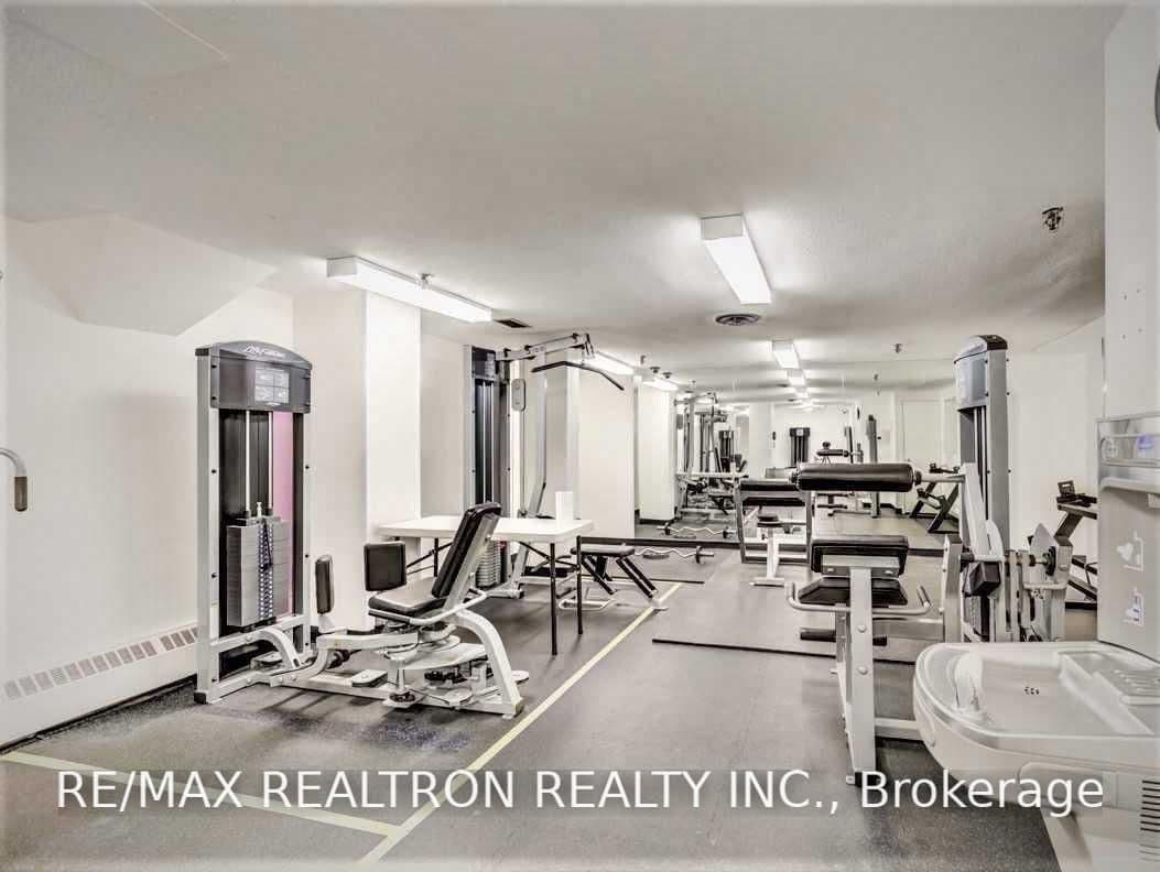 155 Marlee Avenue, Unit 1201 thumbnail 19