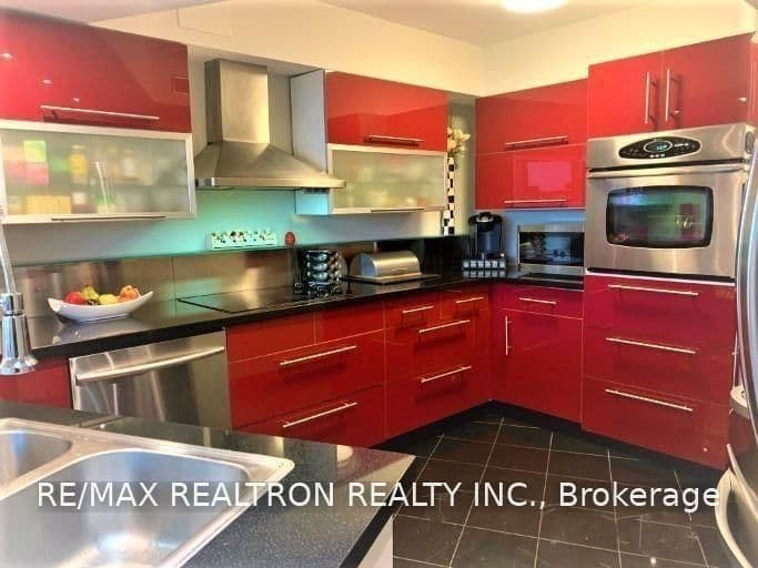 155 Marlee Avenue, Unit 1201 thumbnail 2