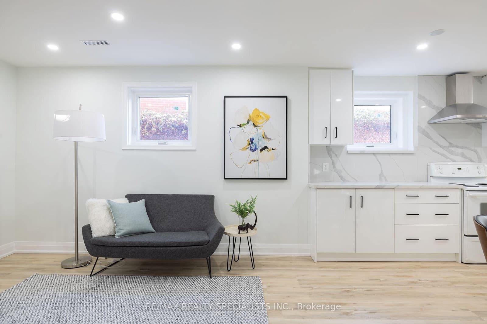 4279 Woodington Drive thumbnail 7