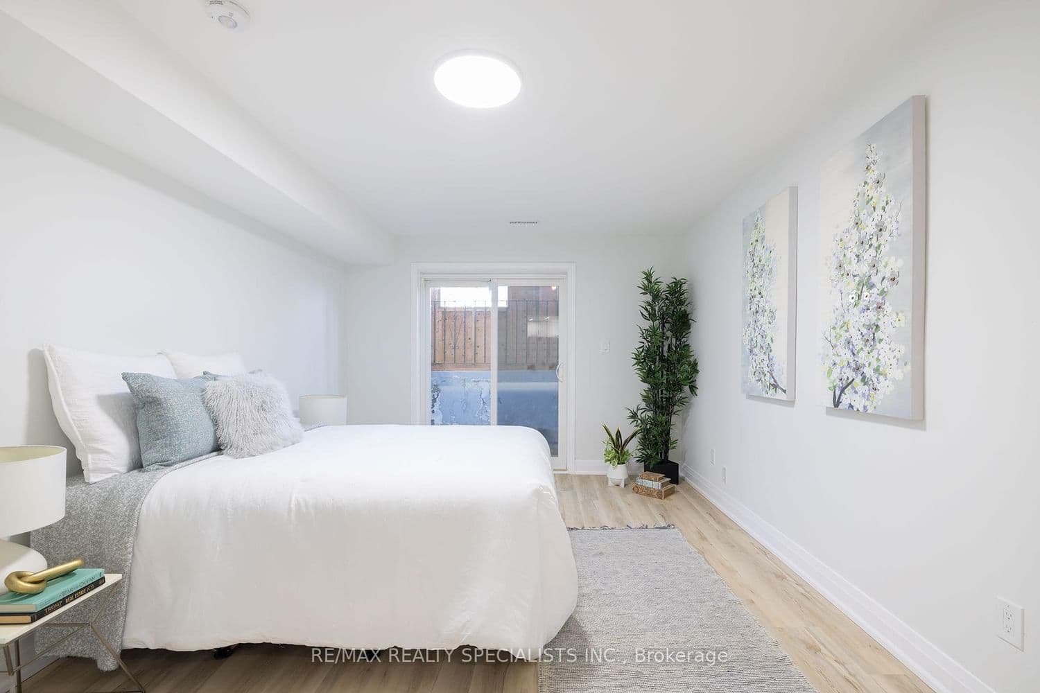 4279 Woodington Drive thumbnail 8
