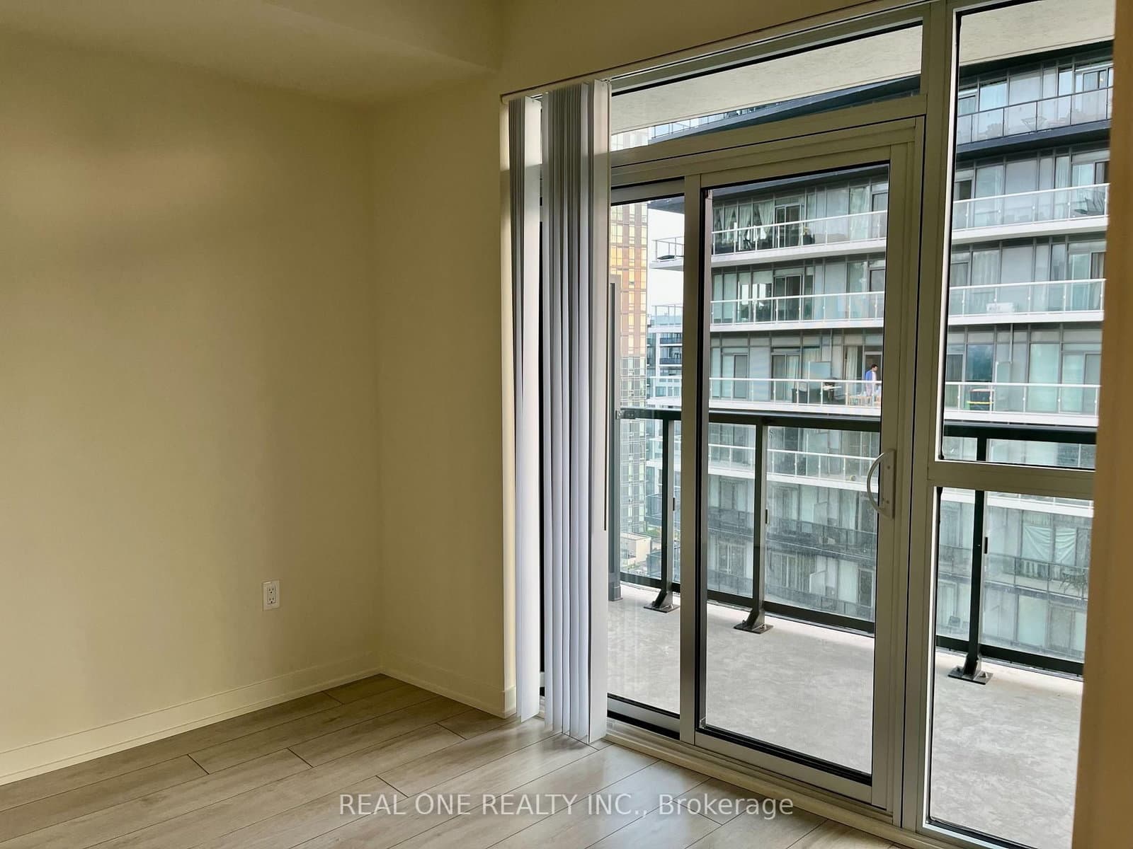 38 Annie Craig Drive, Unit 1706 thumbnail 7