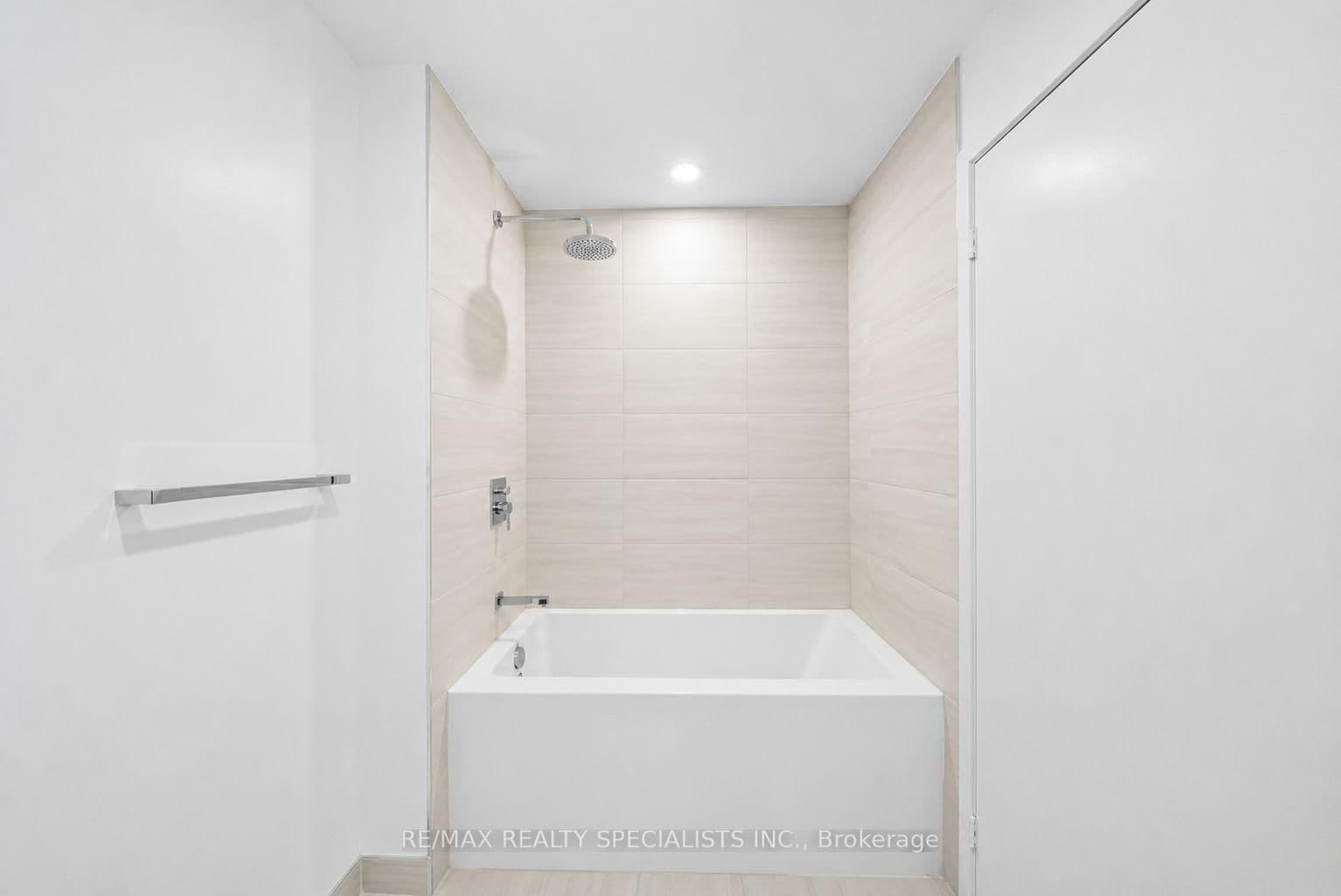 285 Dufferin Street, Unit 817 thumbnail 26