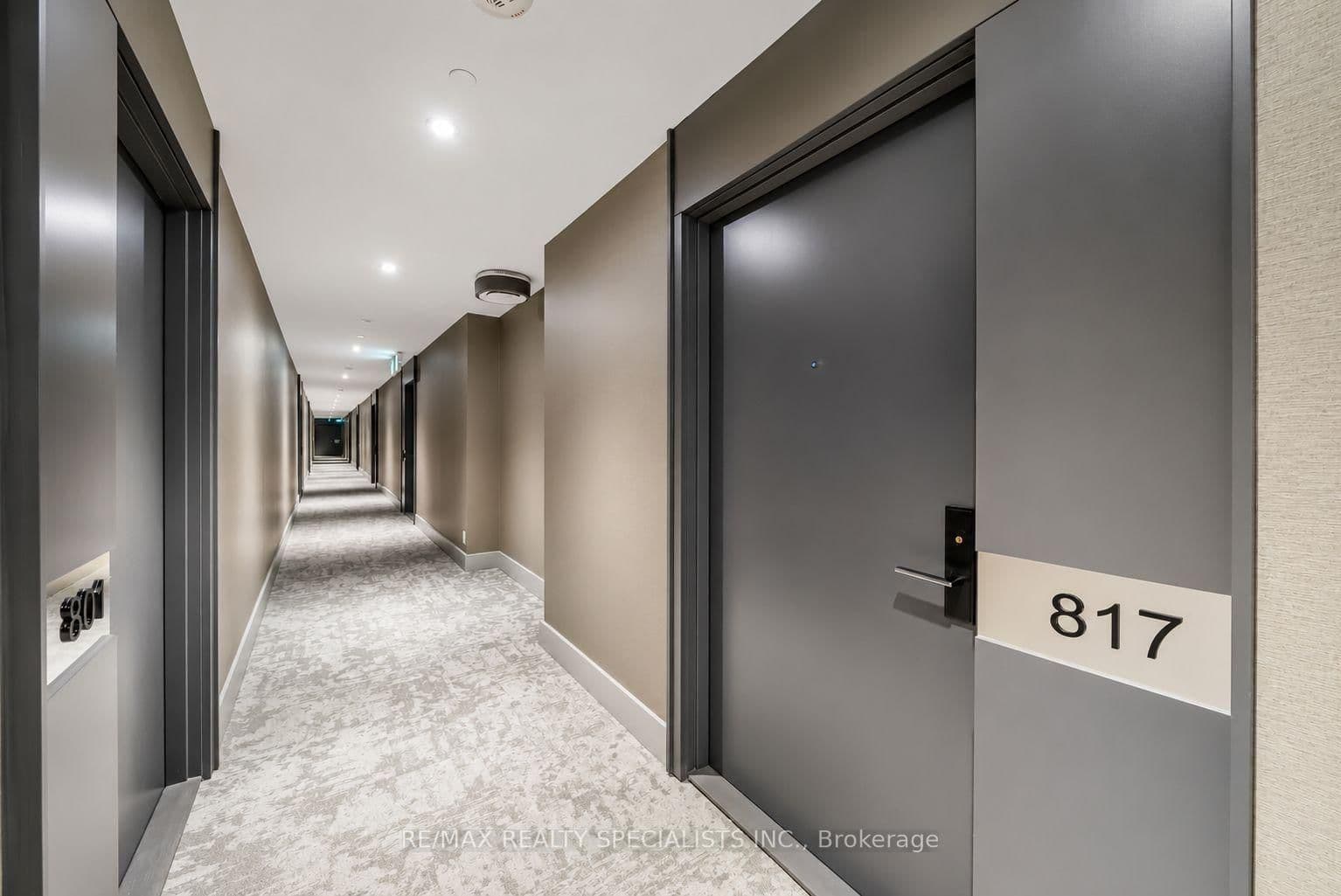 285 Dufferin Street, Unit 817 thumbnail 3