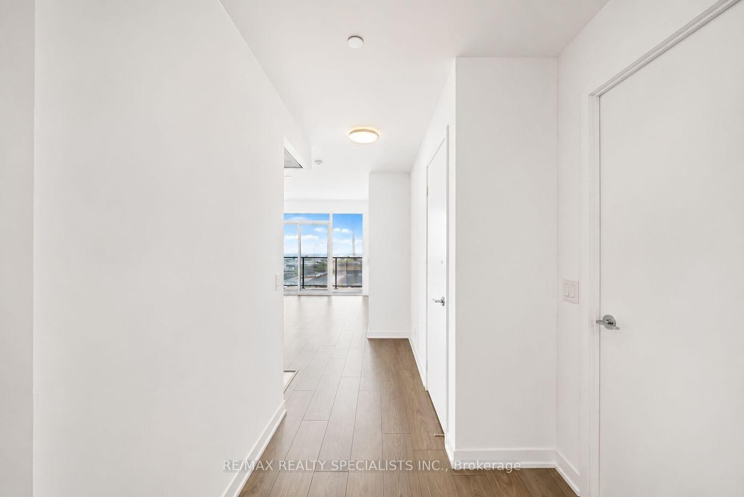 285 Dufferin Street, Unit 817 thumbnail 5