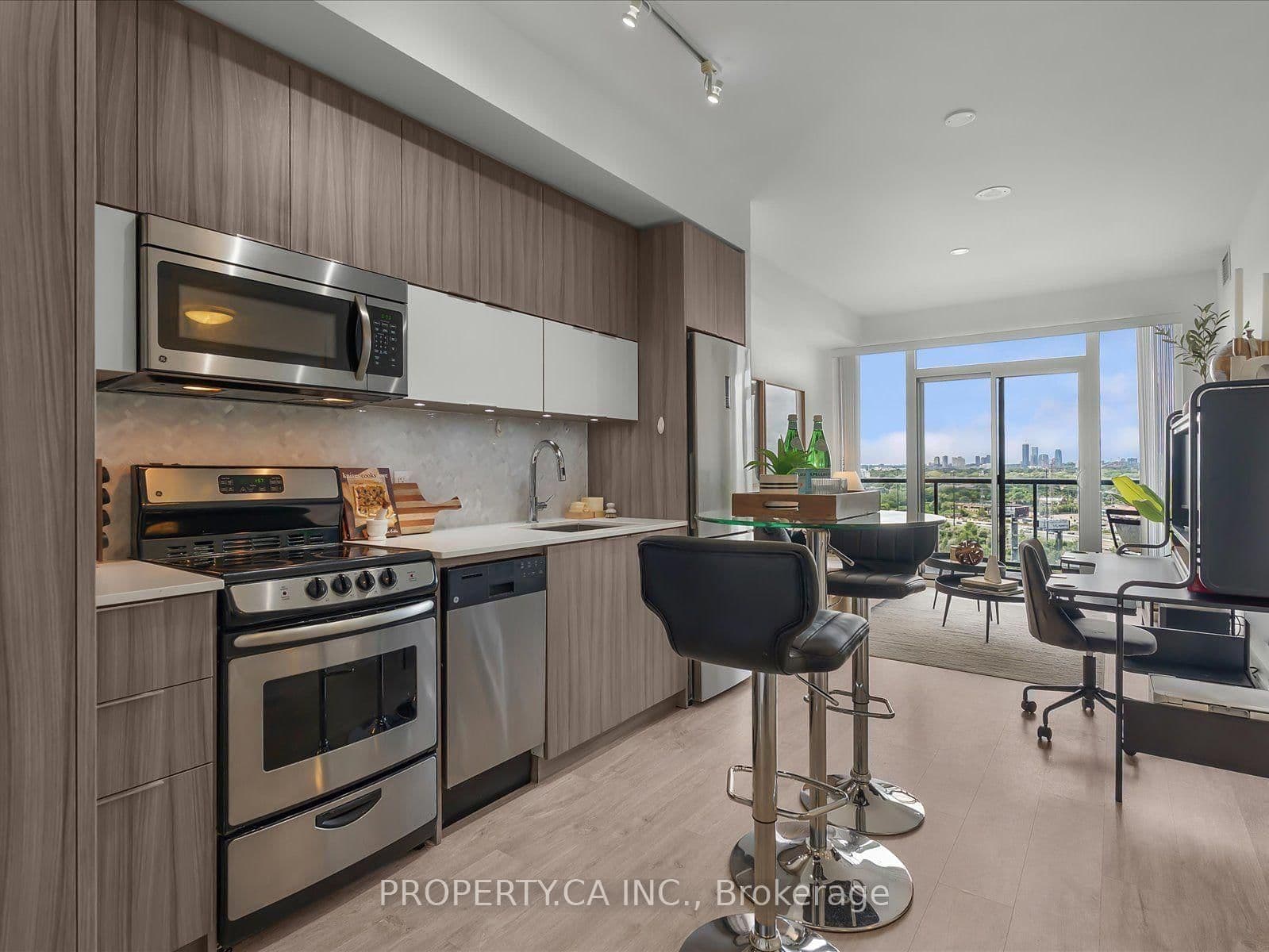 56 Annie Craig Drive, Unit 1906 thumbnail 3