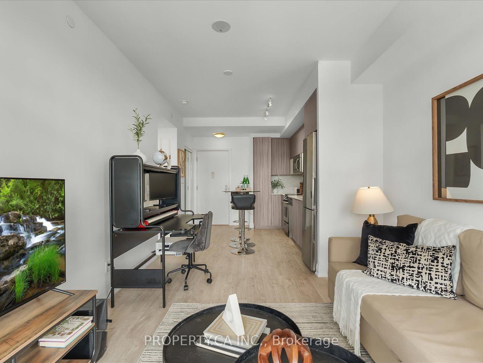 56 Annie Craig Drive, Unit 1906 thumbnail 4