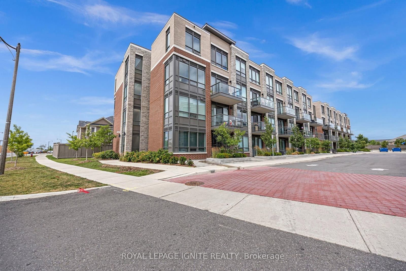 65 Attmar Drive, Unit 152 thumbnail 32