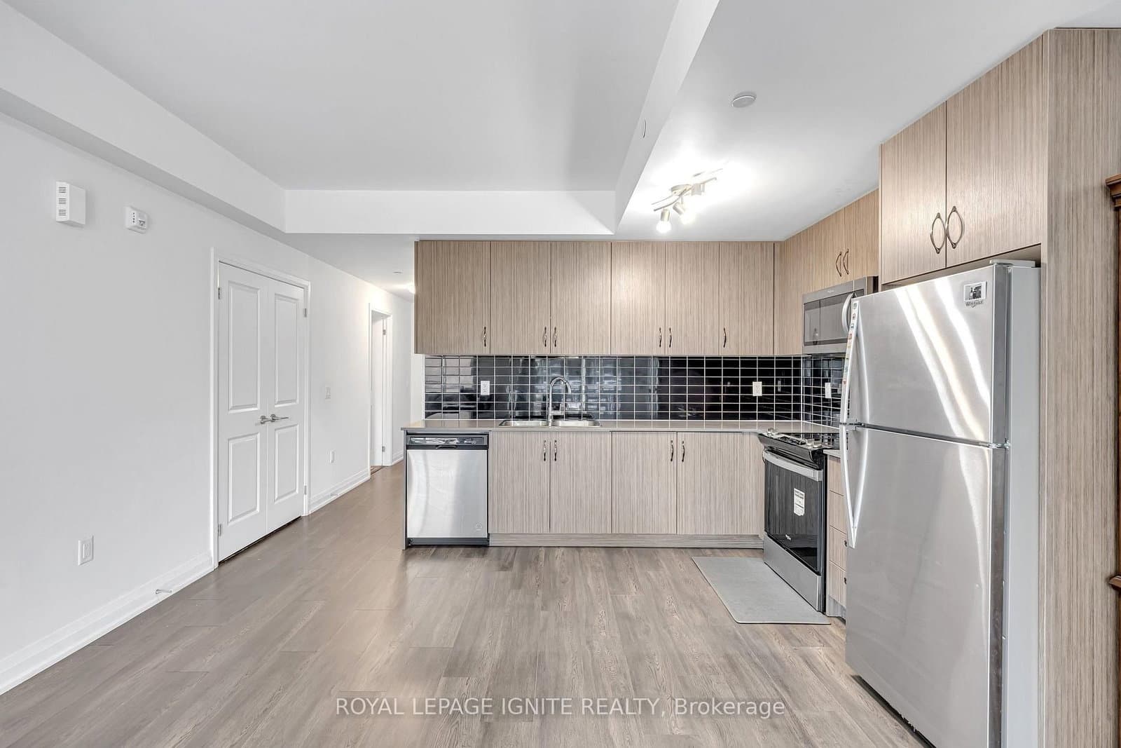 65 Attmar Drive, Unit 152 thumbnail 5