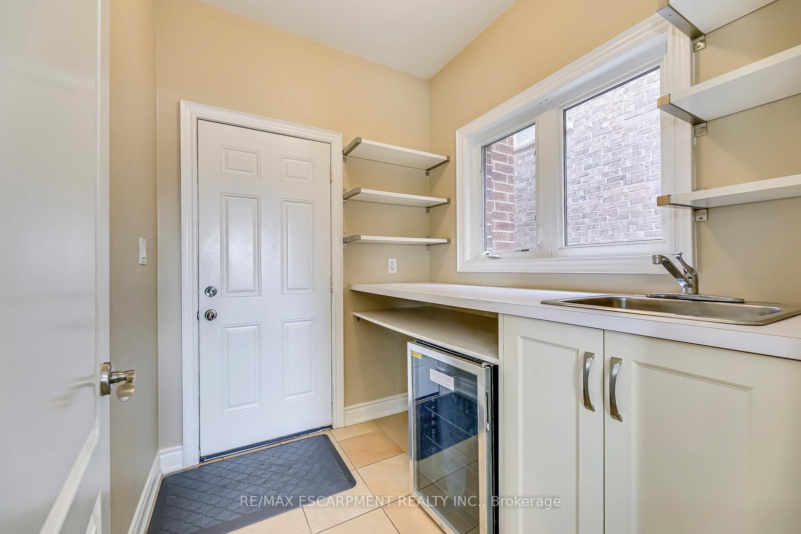 2492 Chaplin Road thumbnail 12