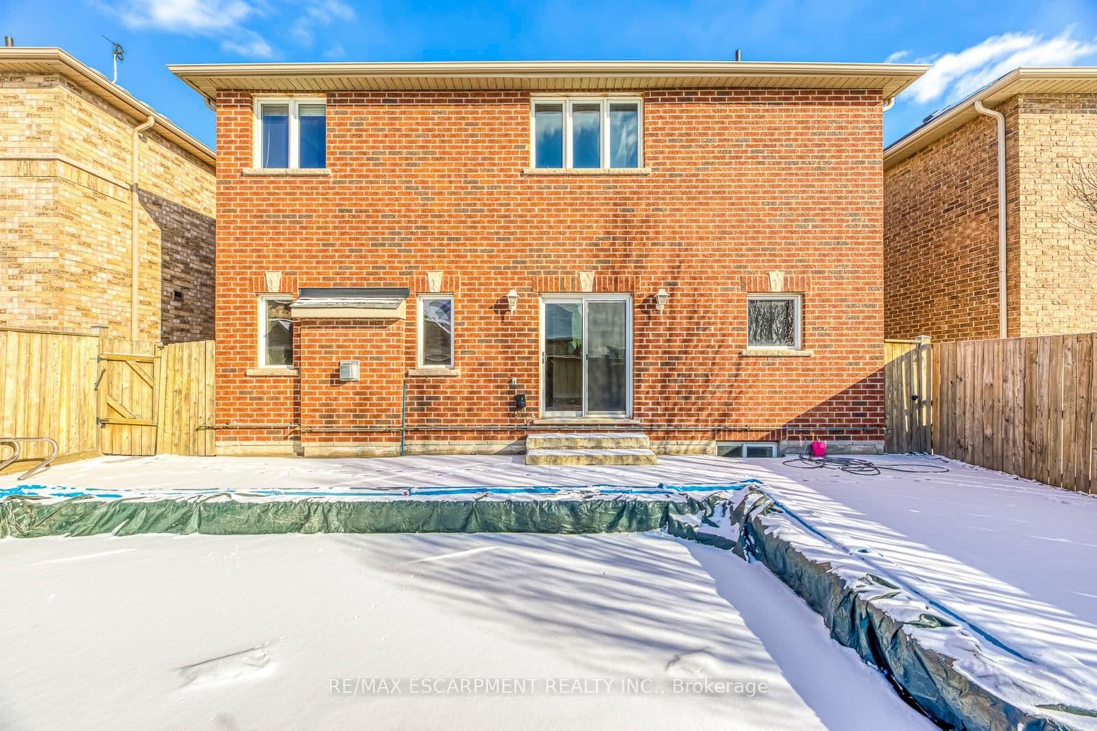 2492 Chaplin Road thumbnail 40