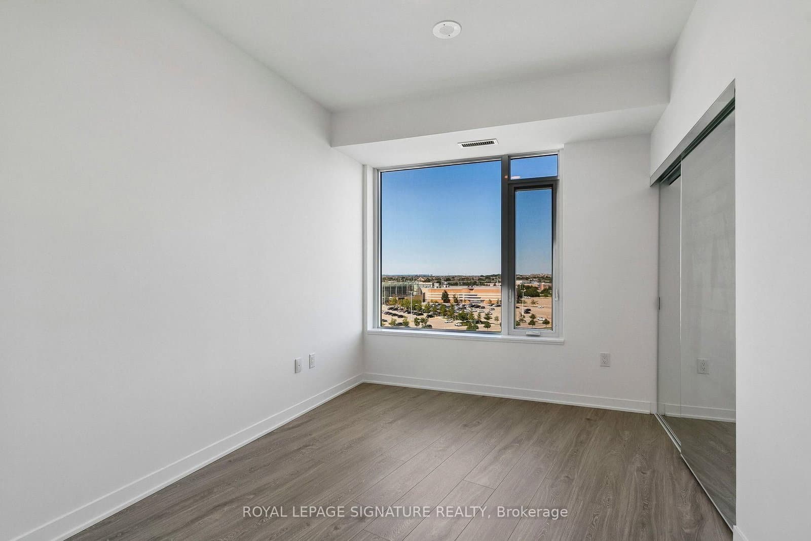 2495 Eglinton Avenue W, Unit 908 thumbnail 16
