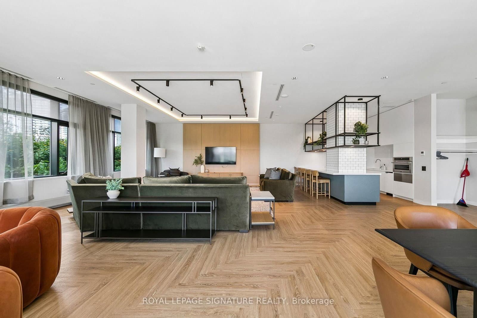 2495 Eglinton Avenue W, Unit 908 thumbnail 29
