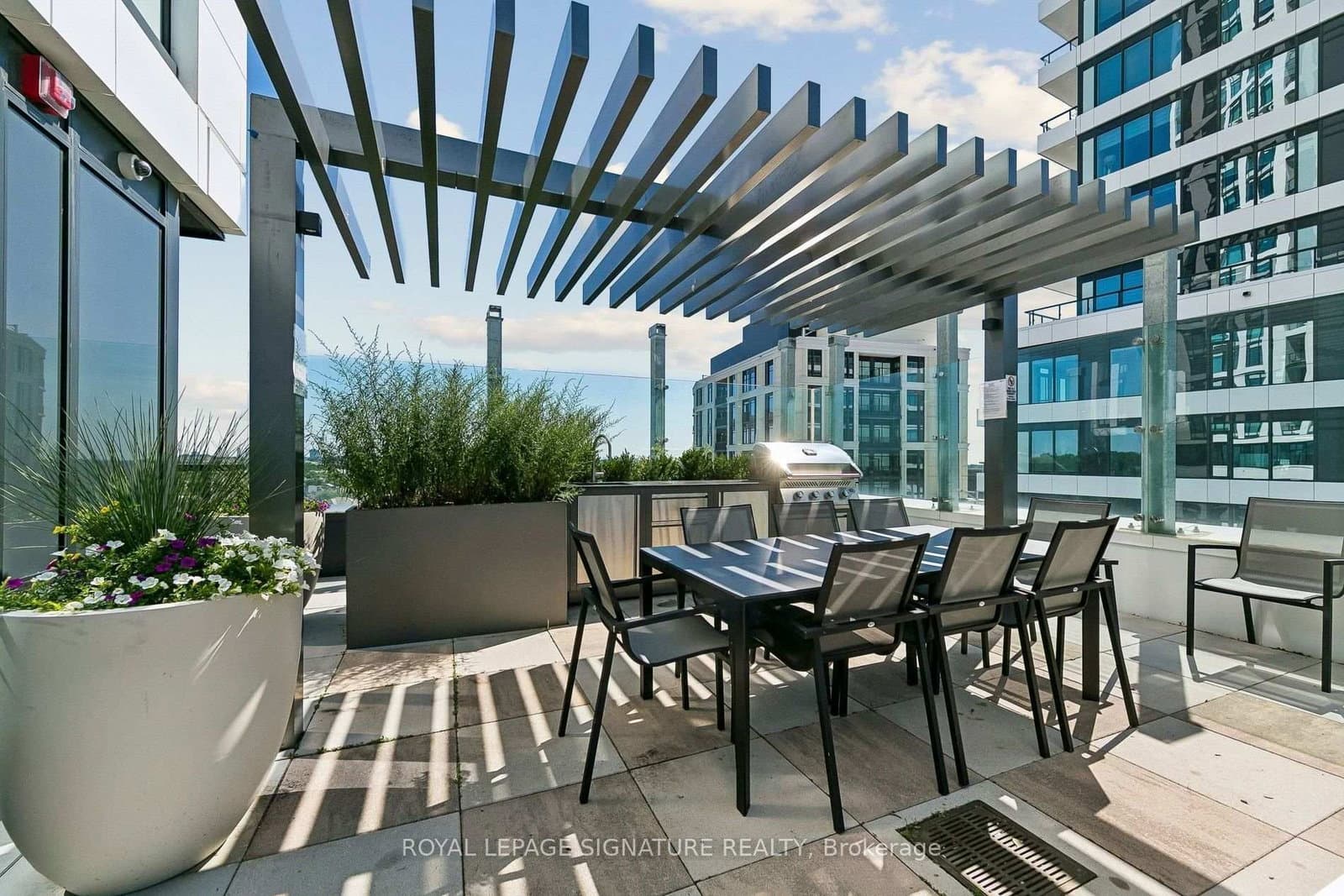 2495 Eglinton Avenue W, Unit 908 thumbnail 34