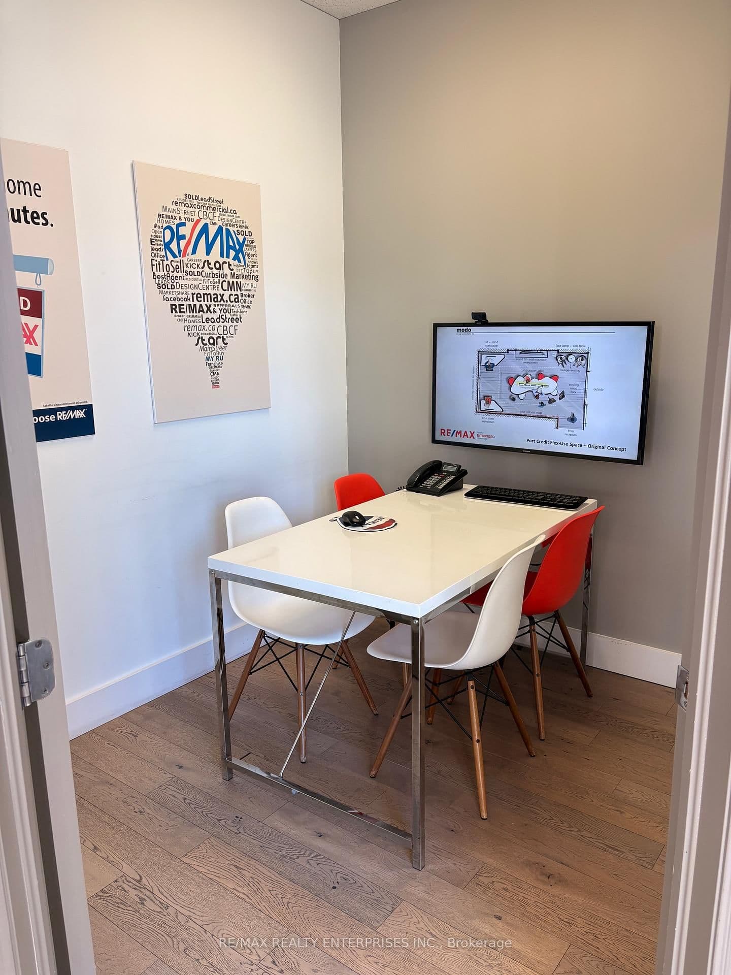 125 Lakeshore Road E, Unit C thumbnail 7