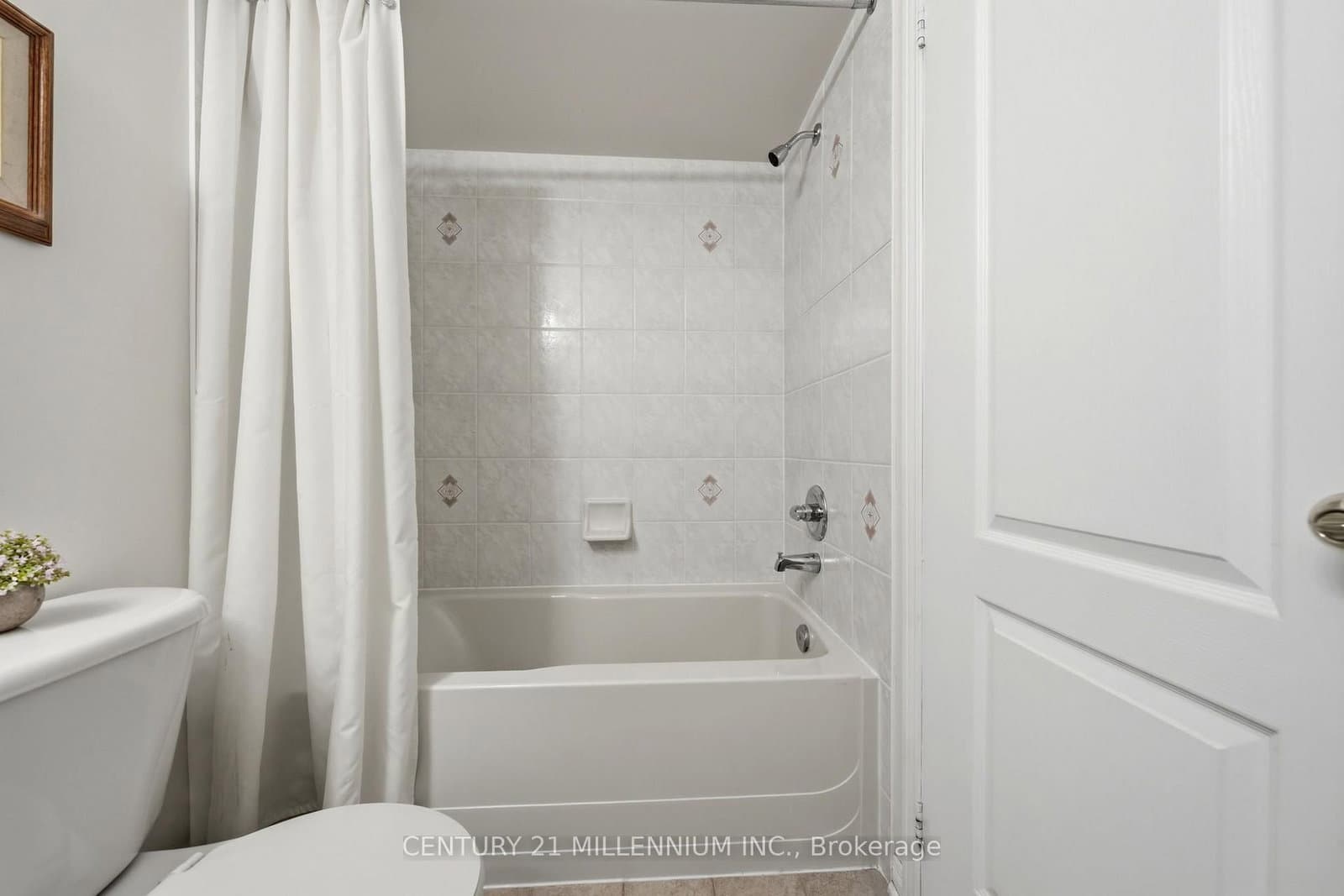 6399 Spinnaker Circle, Unit 6 thumbnail 26