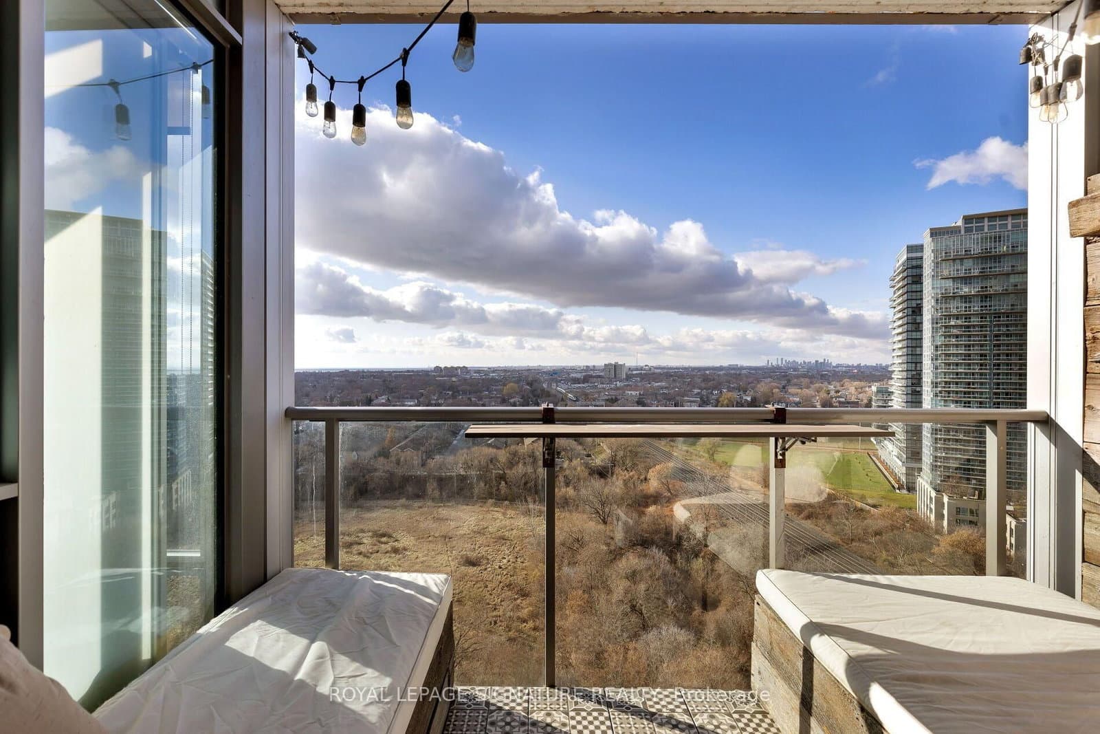 88 Park Lawn Road, Unit 1903 thumbnail 15