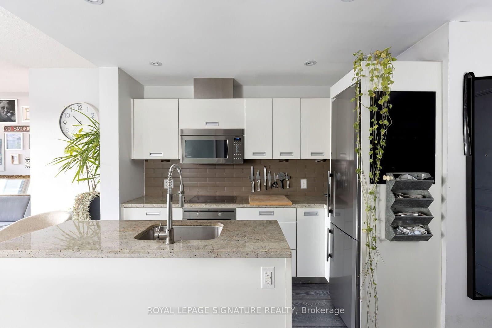 88 Park Lawn Road, Unit 1903 thumbnail 5