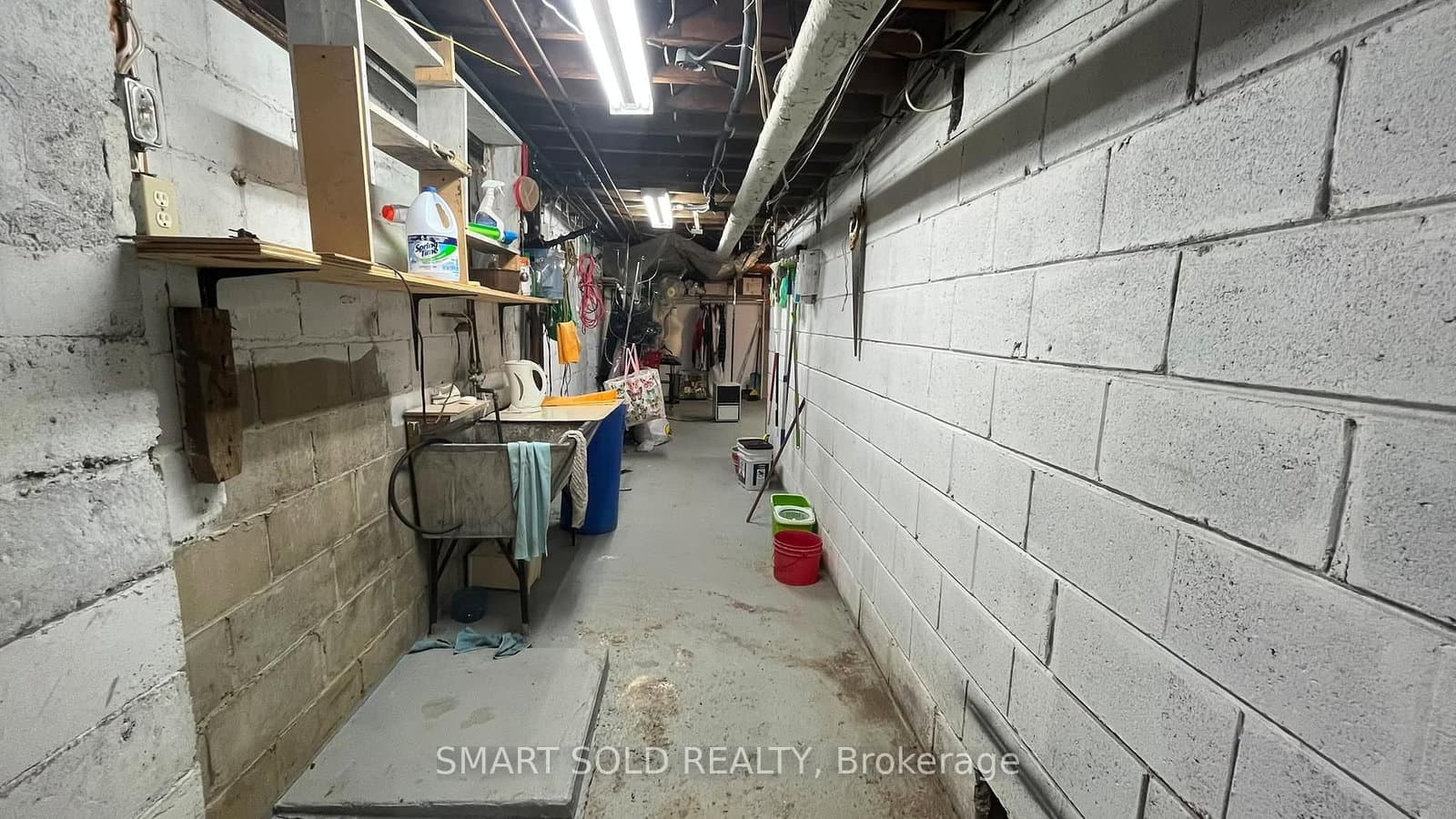 1592 Eglinton Avenue W, Unit Main Flr + Bsmt thumbnail 11
