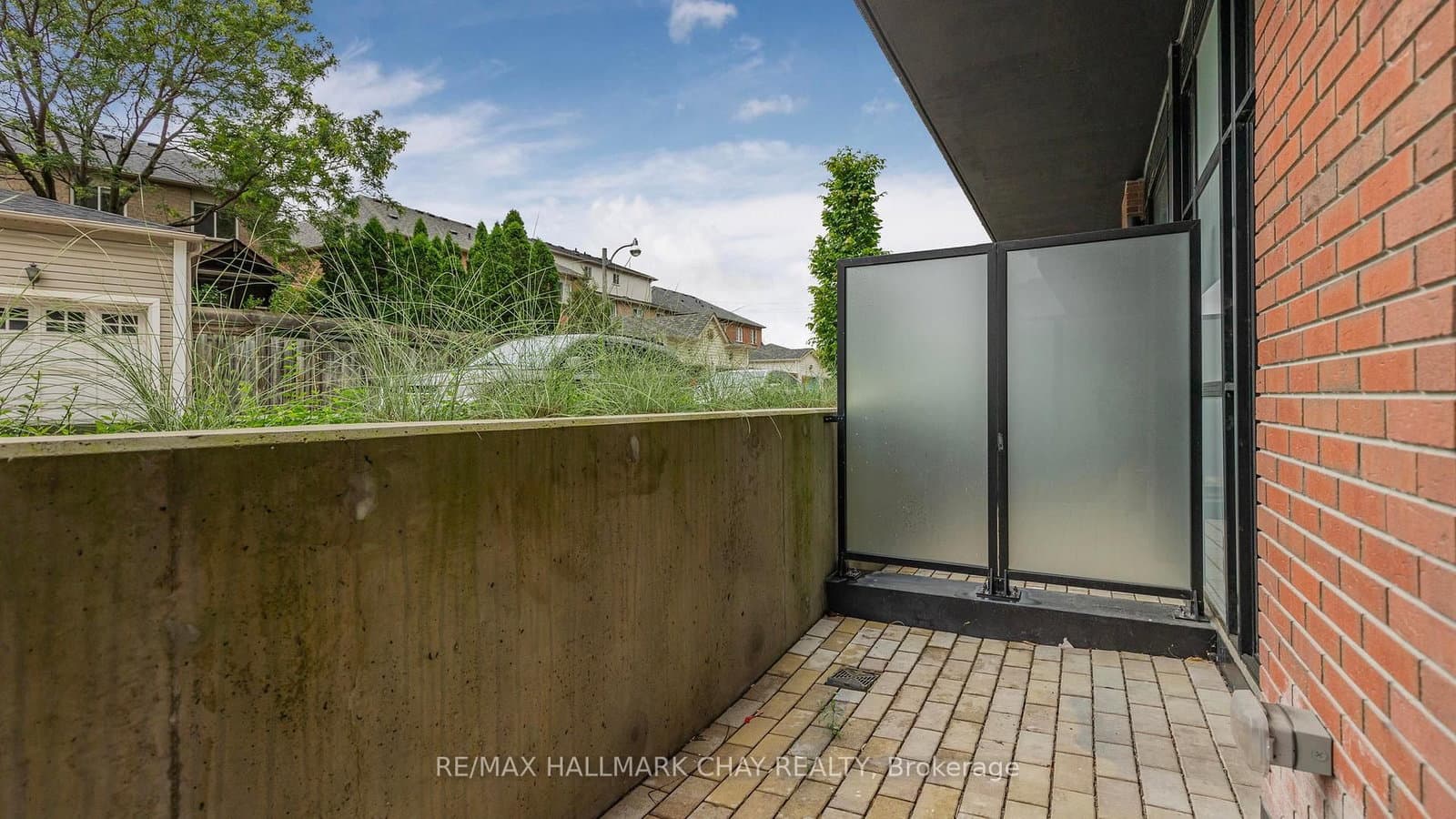 2300 St. Clair Avenue W, Unit 110 thumbnail 15