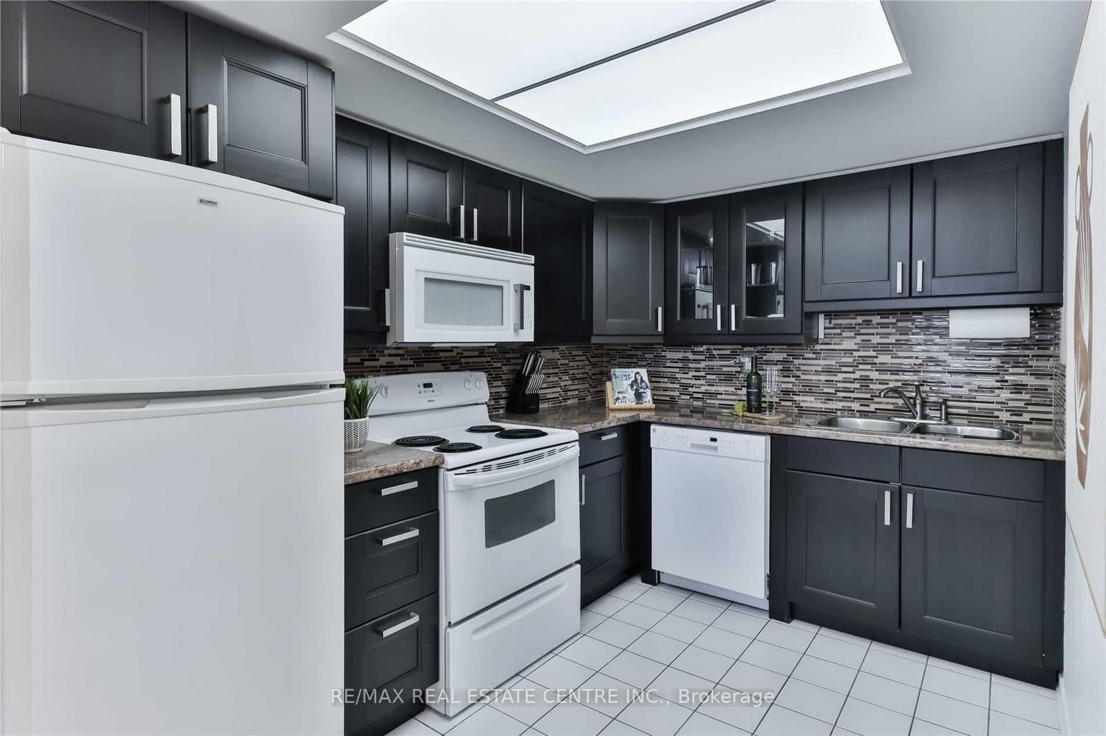 4450 Tucana Court, Unit 103 thumbnail 17