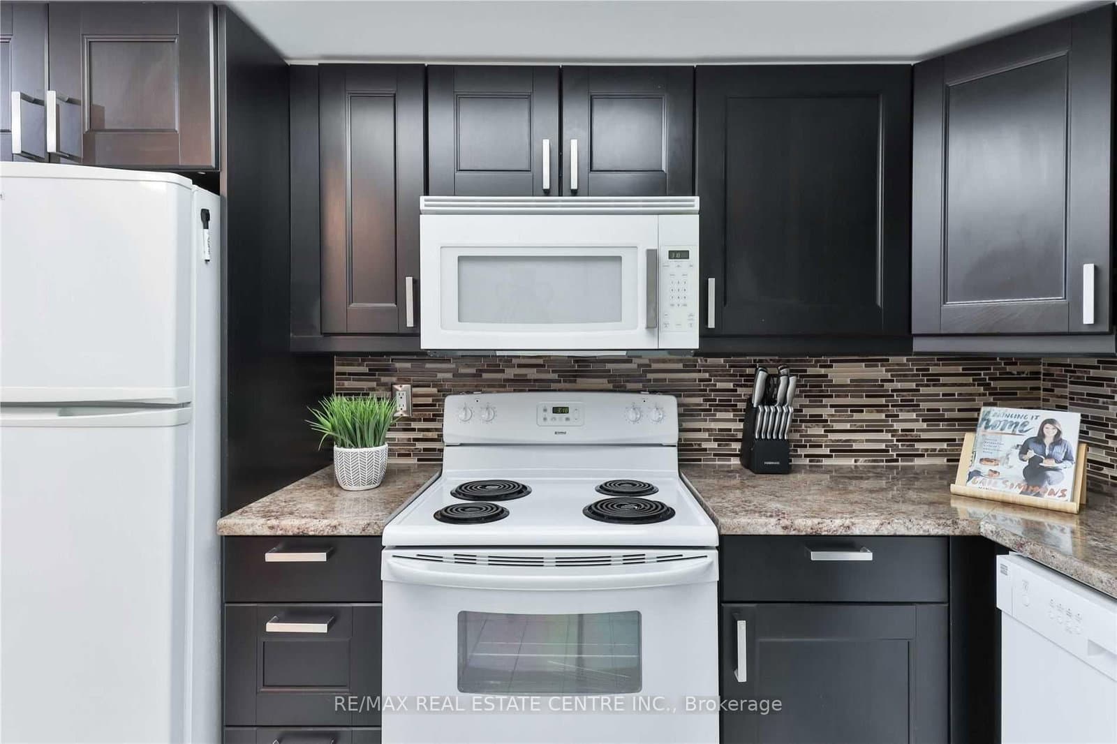 4450 Tucana Court, Unit 103 thumbnail 18