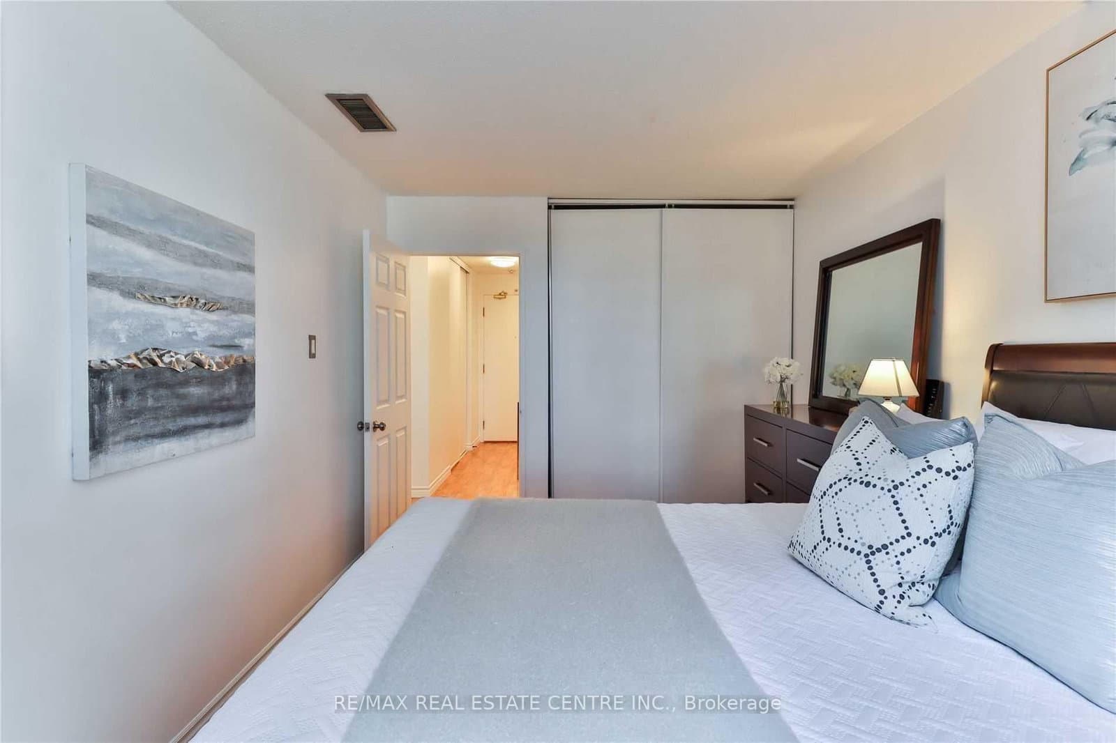 4450 Tucana Court, Unit 103 thumbnail 8