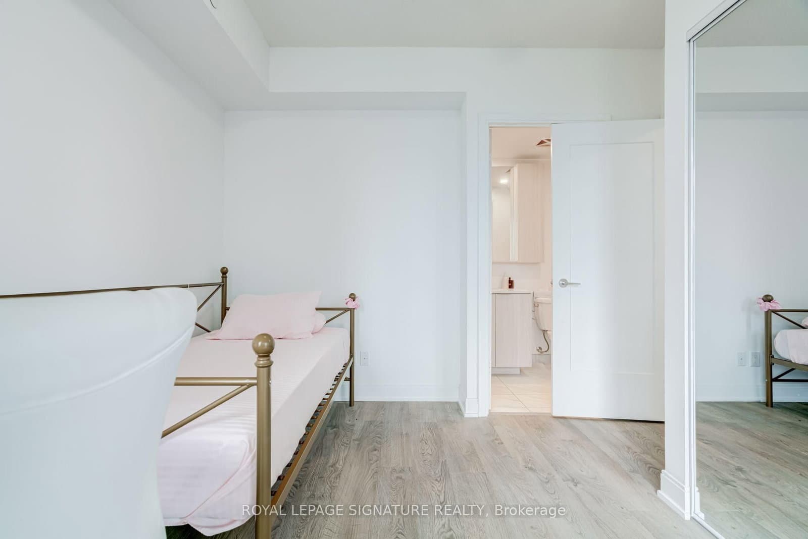 70 Annie Craig Drive, Unit 1908 thumbnail 16