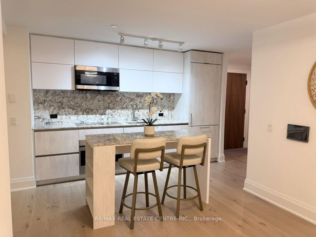 21 Park Street E, Unit 1507 thumbnail 16