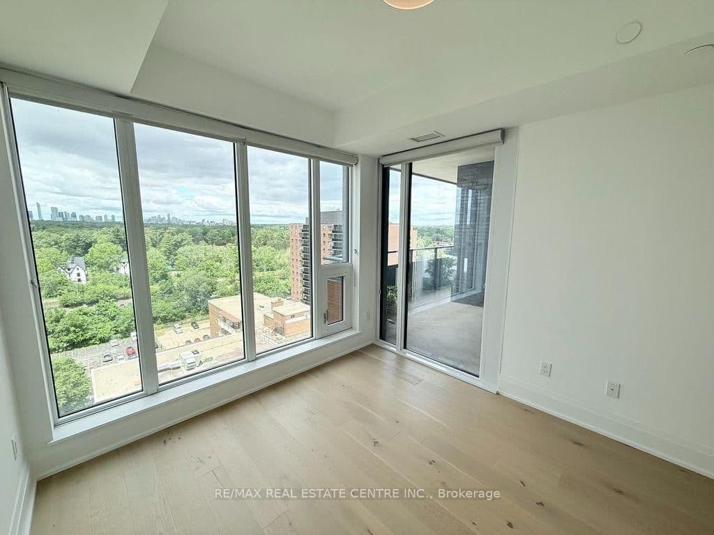 21 Park Street E, Unit 1507 thumbnail 21