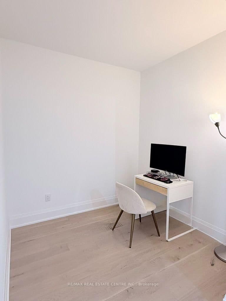 21 Park Street E, Unit 1507 thumbnail 29