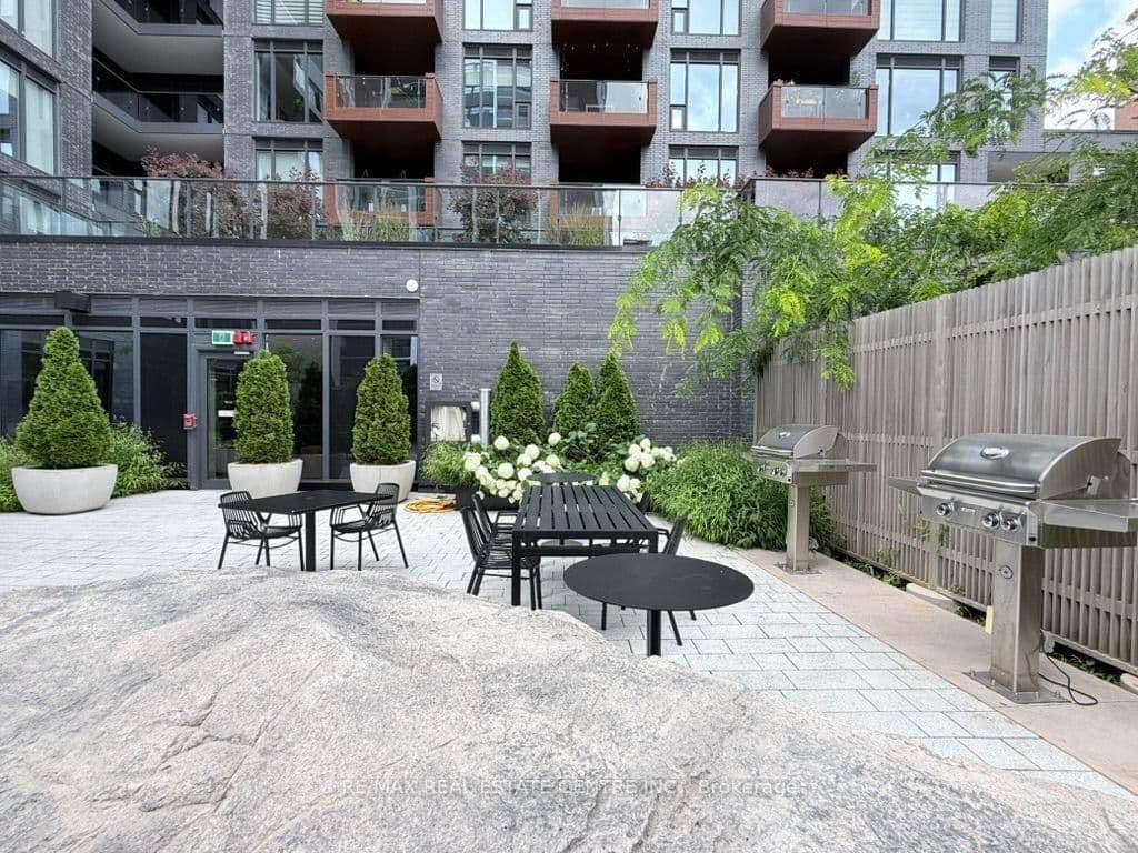 21 Park Street E, Unit 1507 thumbnail 45