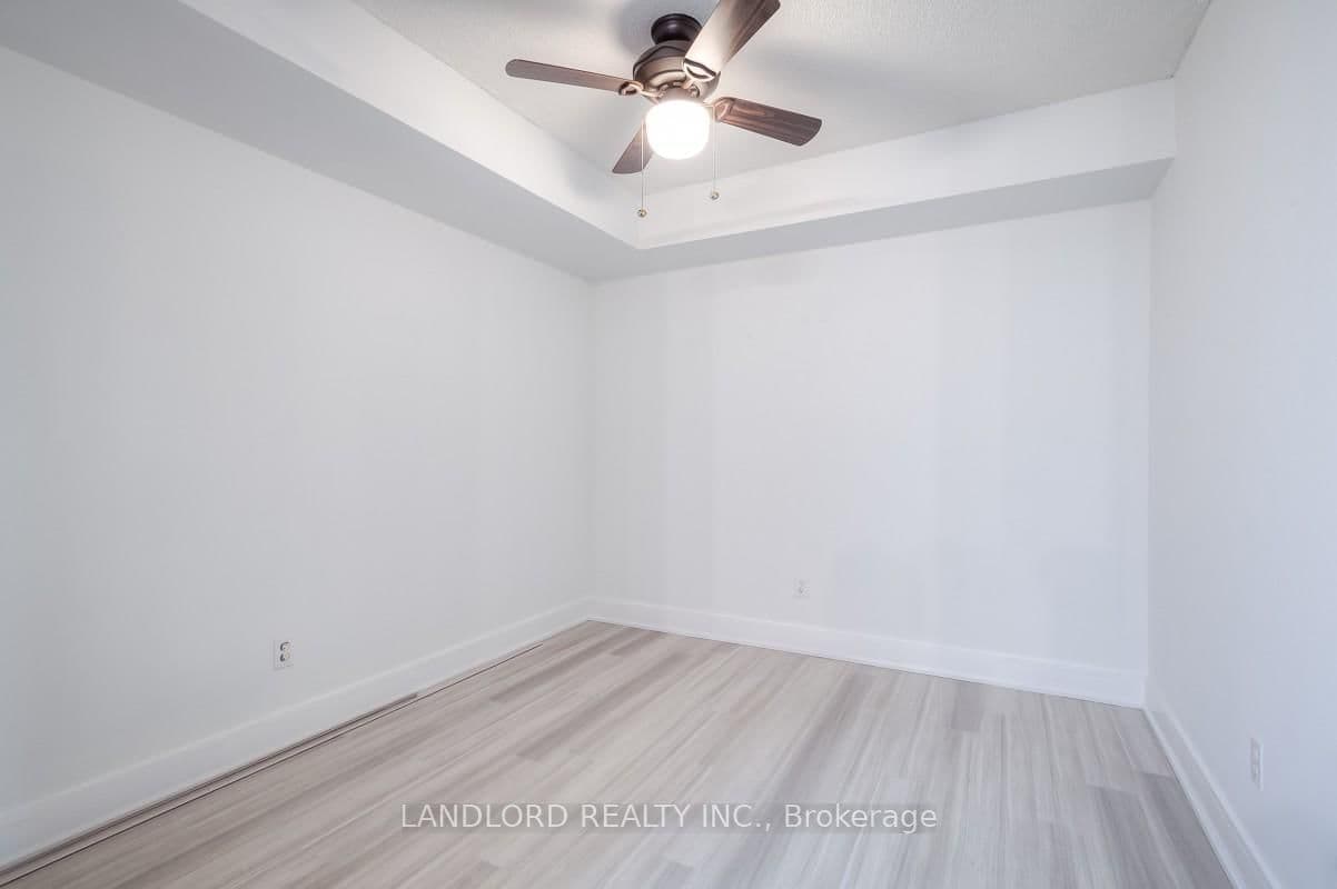190 Manitoba Street, Unit 511 thumbnail 14