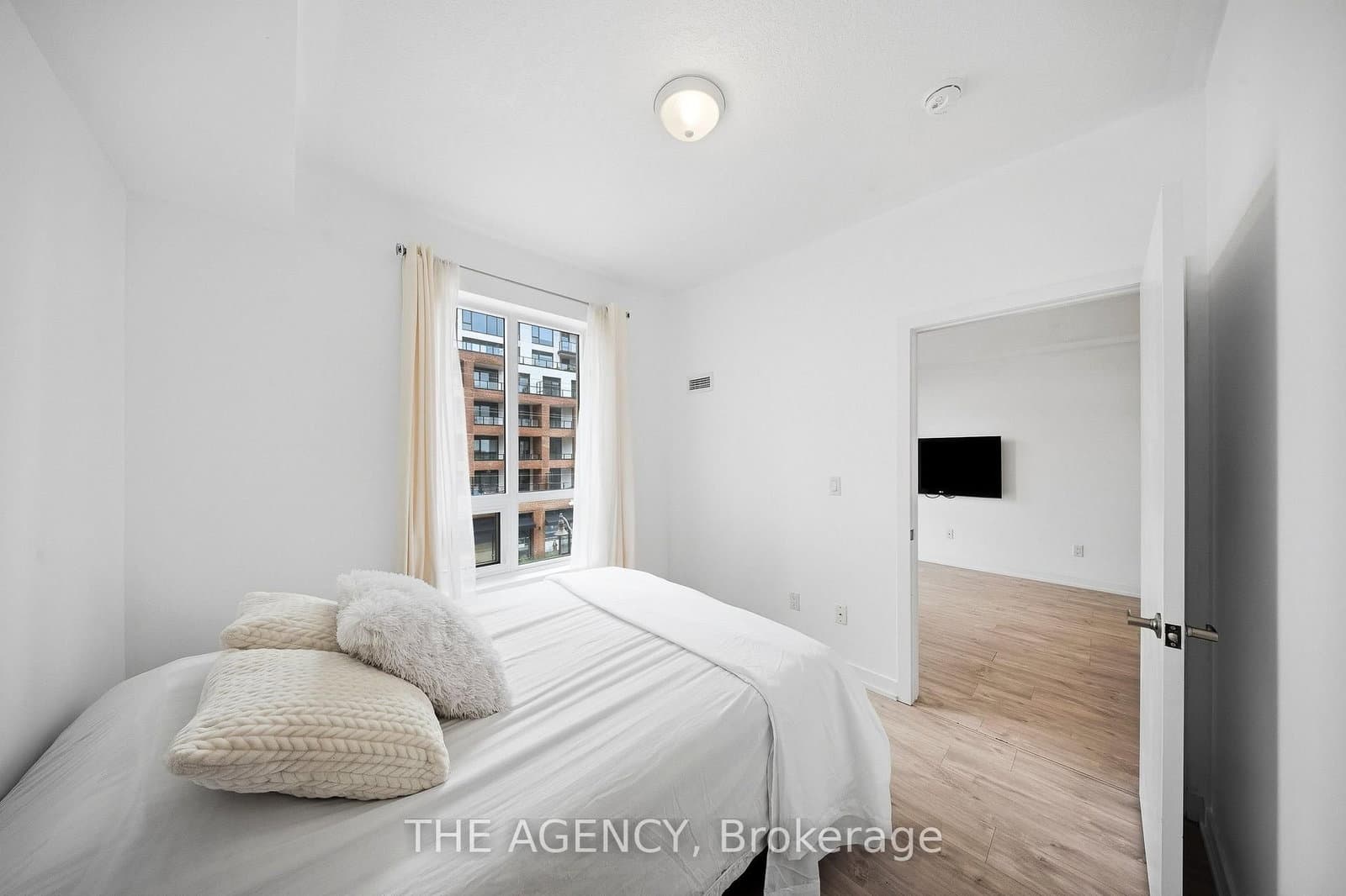 2486 Old Bronte Road, Unit 321 thumbnail 23