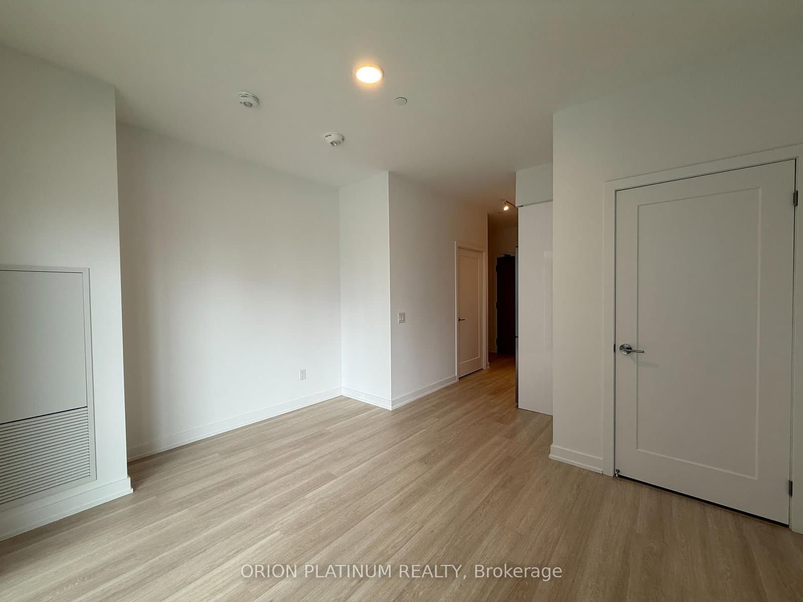 5105 Hurontario Street, Unit 631 thumbnail 6