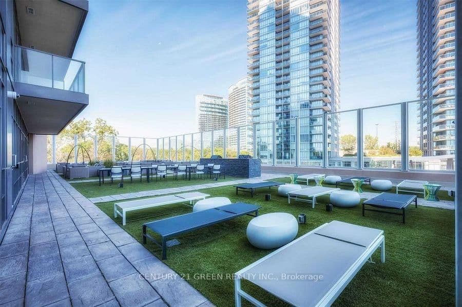 36 Park Lawn Road, Unit 303 thumbnail 10