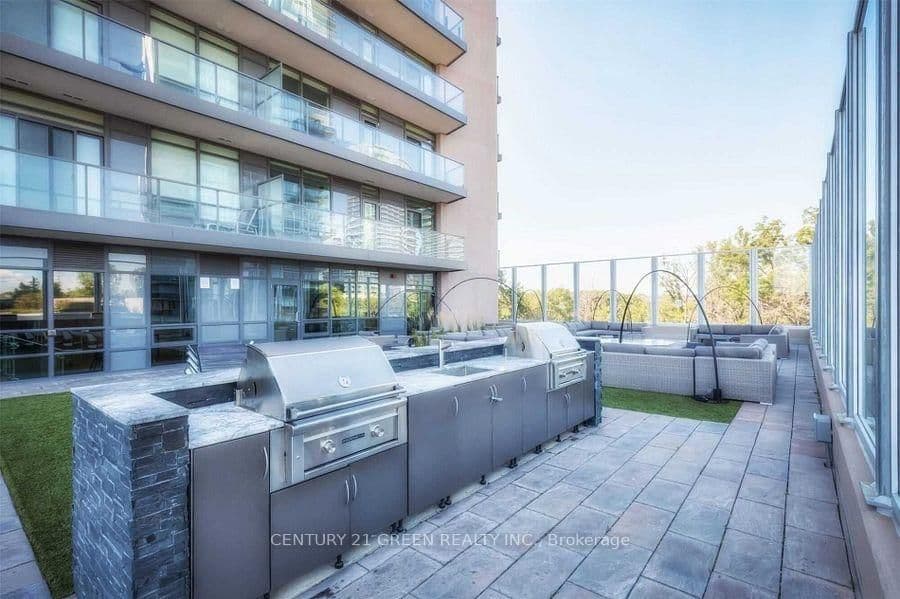 36 Park Lawn Road, Unit 303 thumbnail 11