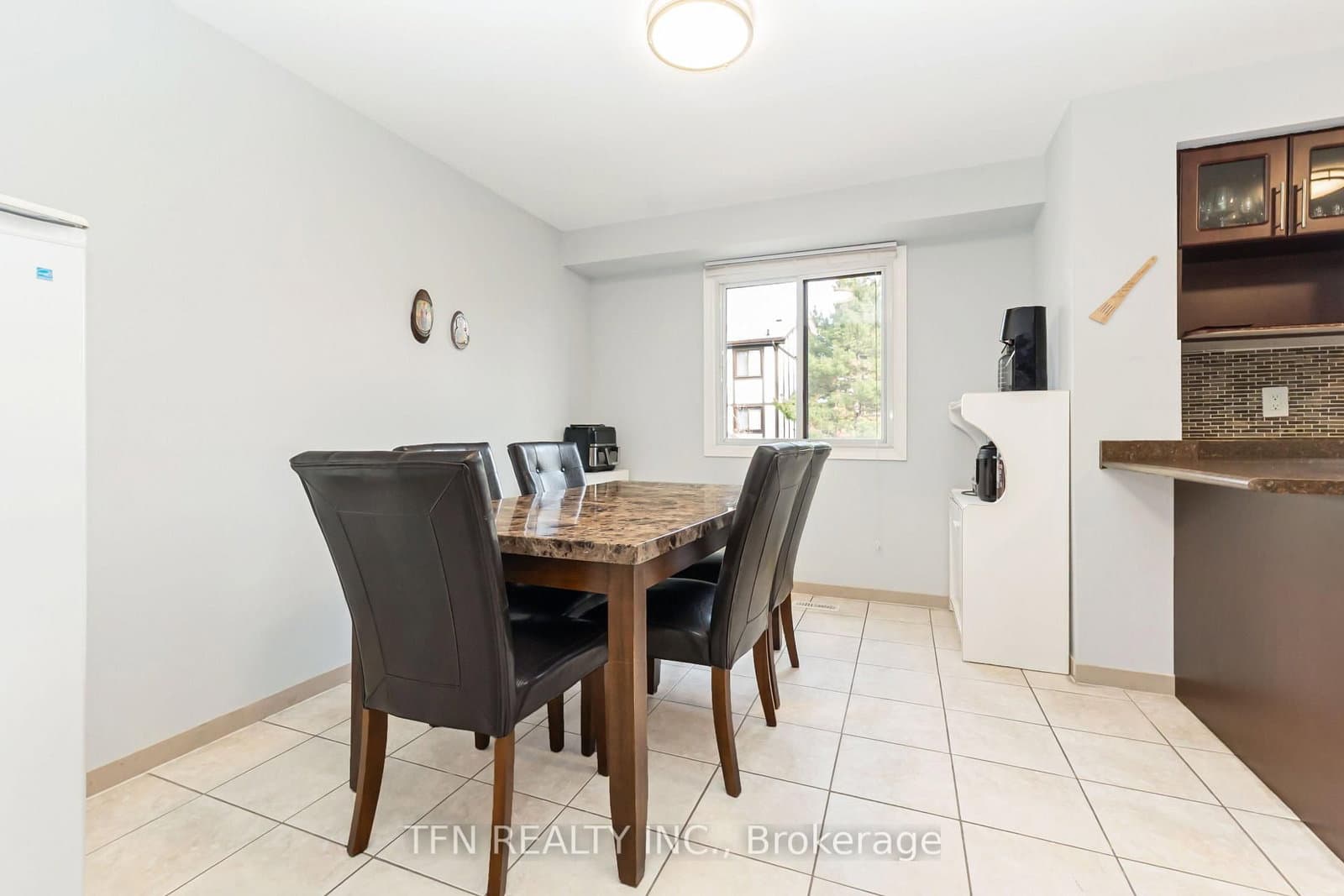 4165 Fieldgate Drive, Unit 9 thumbnail 11