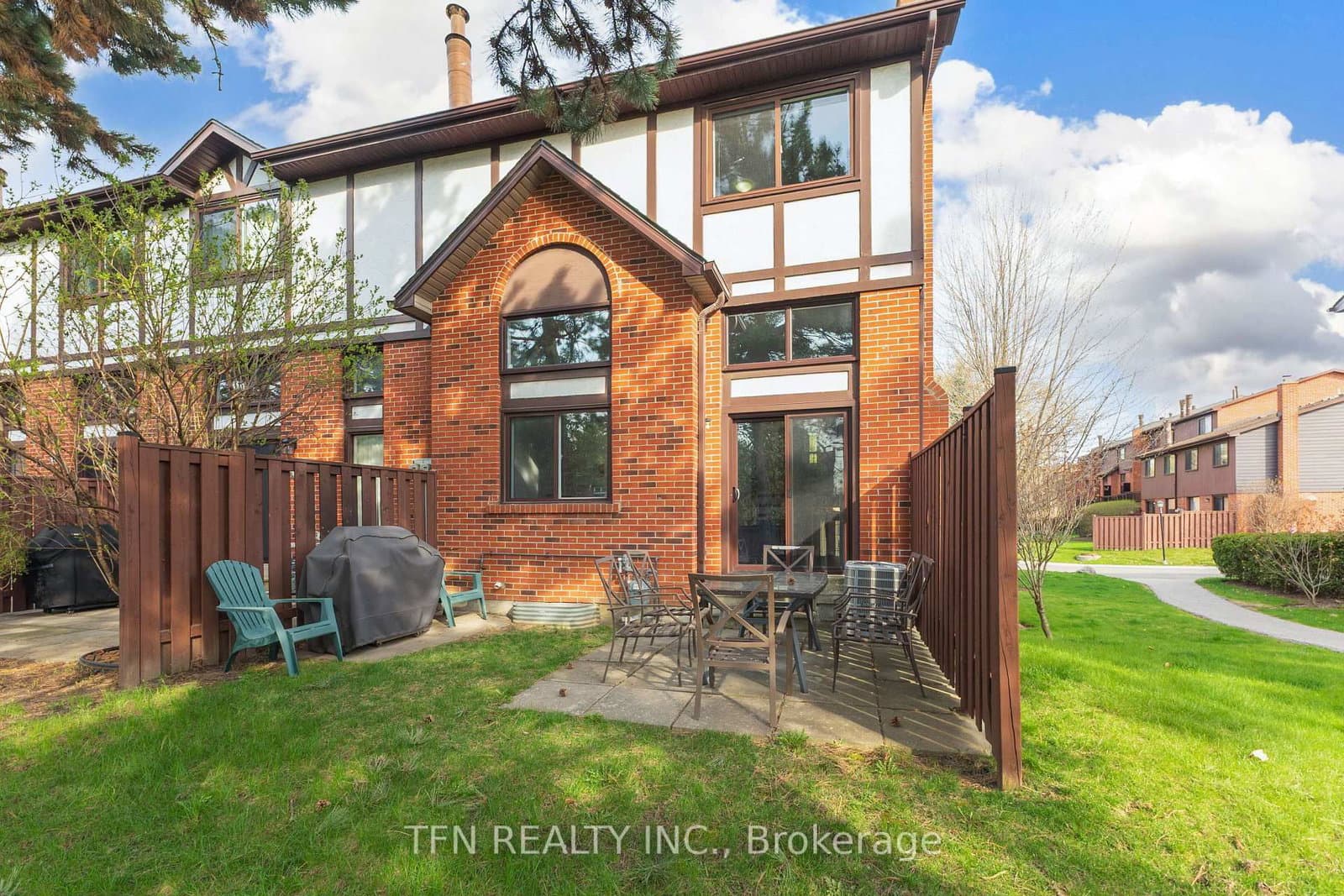 4165 Fieldgate Drive, Unit 9 thumbnail 23