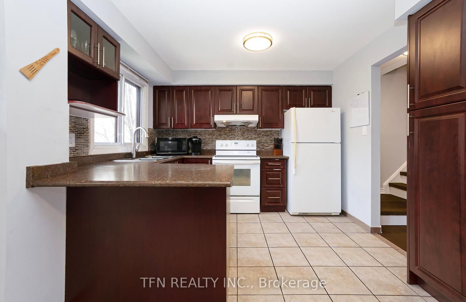 4165 Fieldgate Drive, Unit 9 thumbnail 3