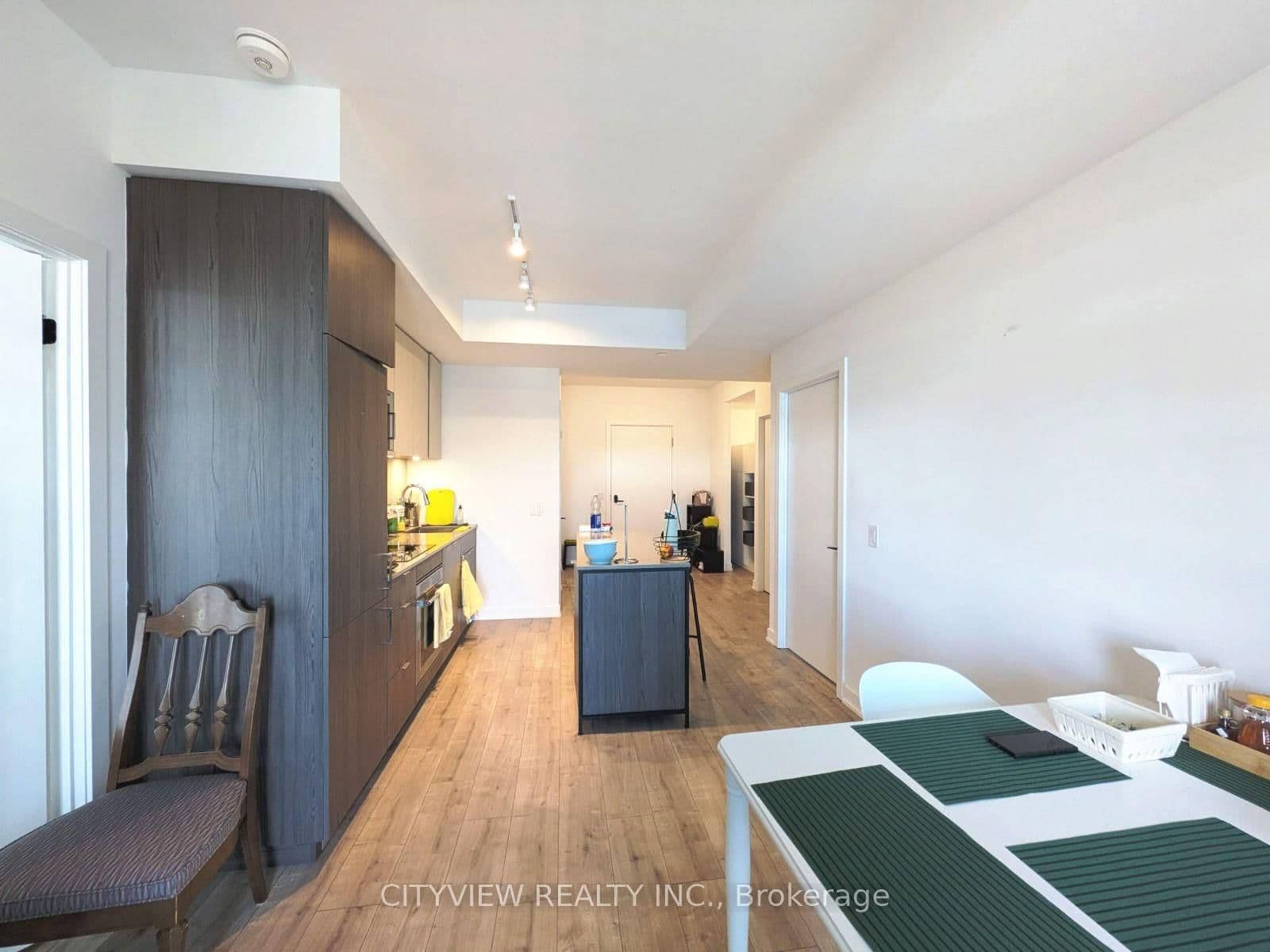 220 Missinnihe Way, Unit 602 thumbnail 5