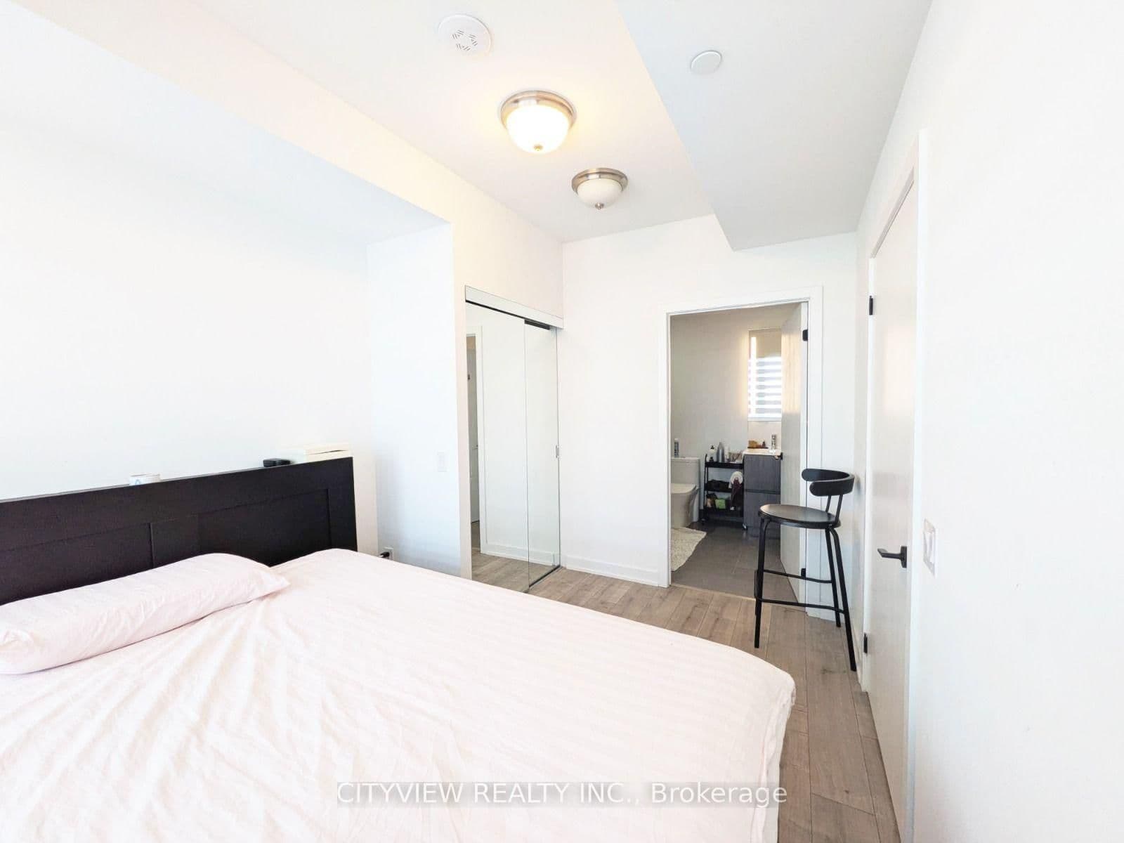 220 Missinnihe Way, Unit 602 thumbnail 7