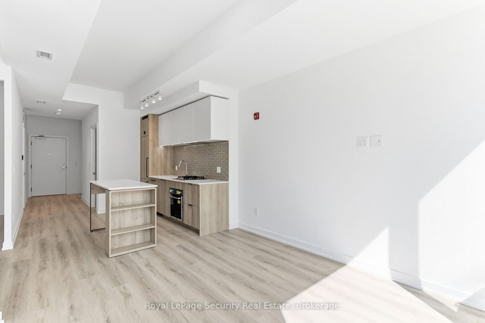 722 Marlee Avenue, Unit 104 thumbnail 17