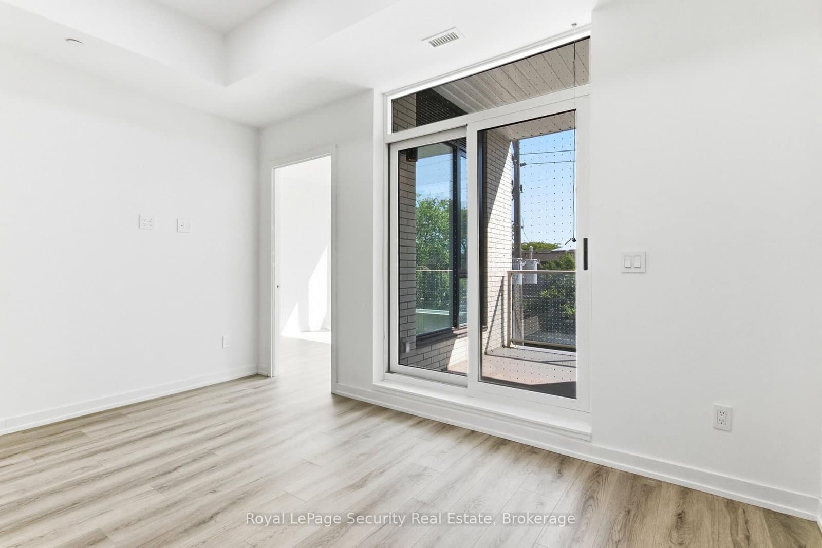 722 Marlee Avenue, Unit 301 thumbnail 10