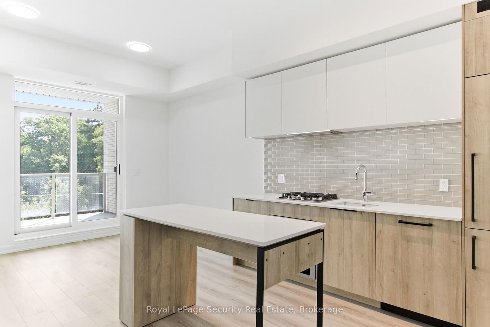 722 Marlee Avenue, Unit 301 thumbnail 17