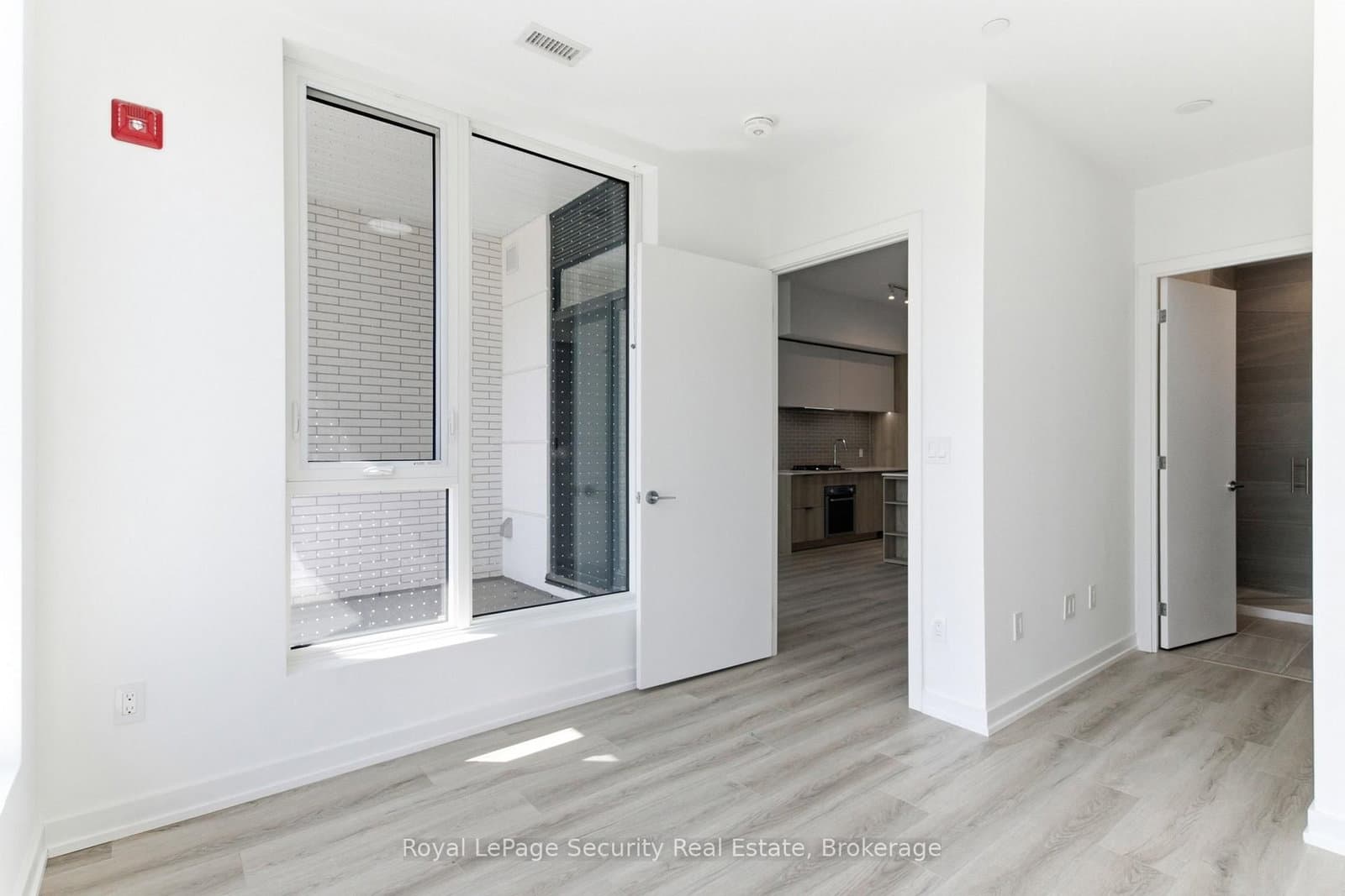 722 Marlee Avenue, Unit 301 thumbnail 23