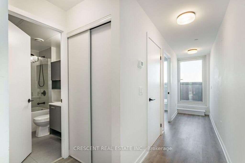 2300 St Clair Avenue W, Unit 527 thumbnail 12