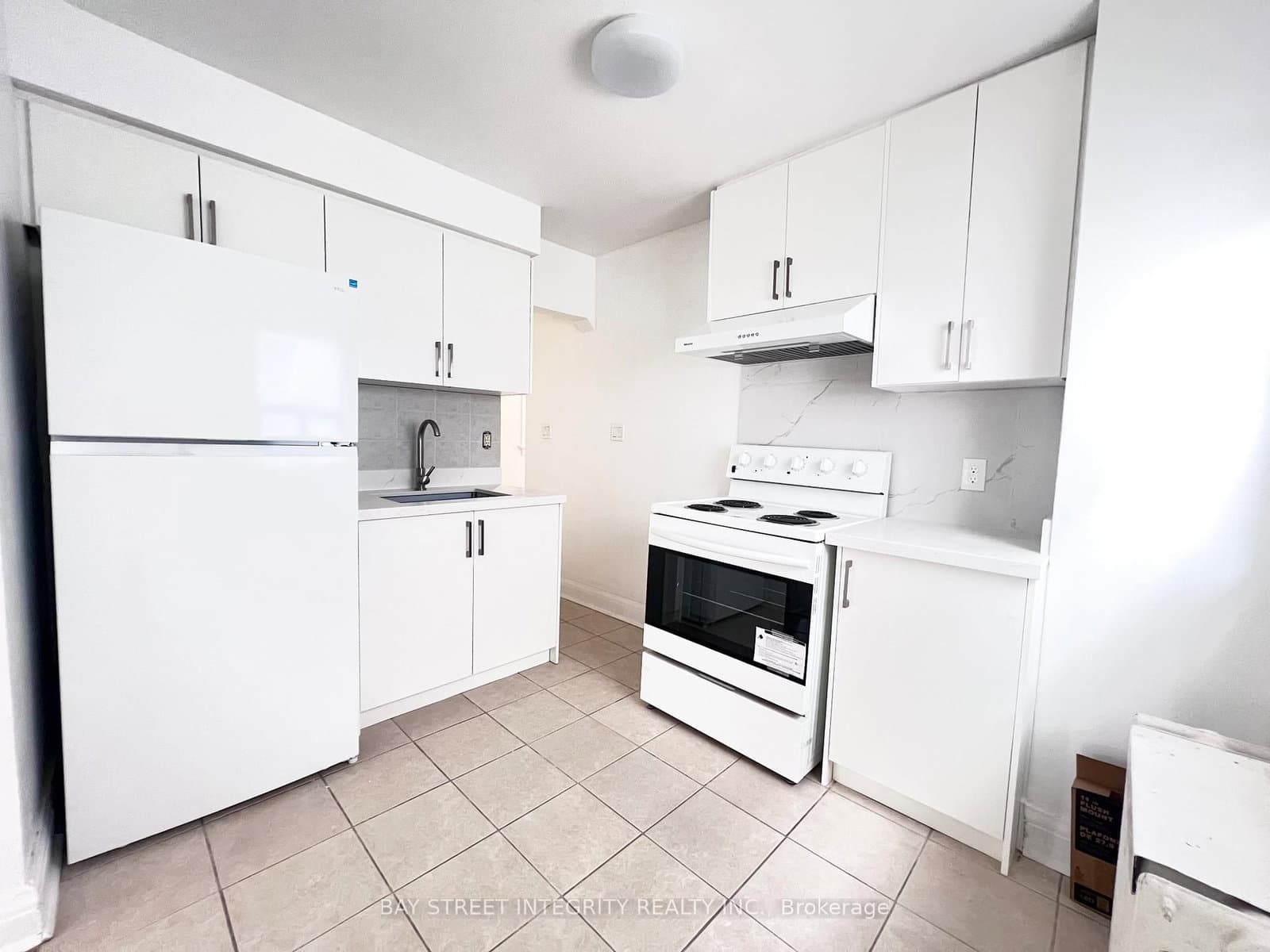 970 Briar Hill Avenue thumbnail 9