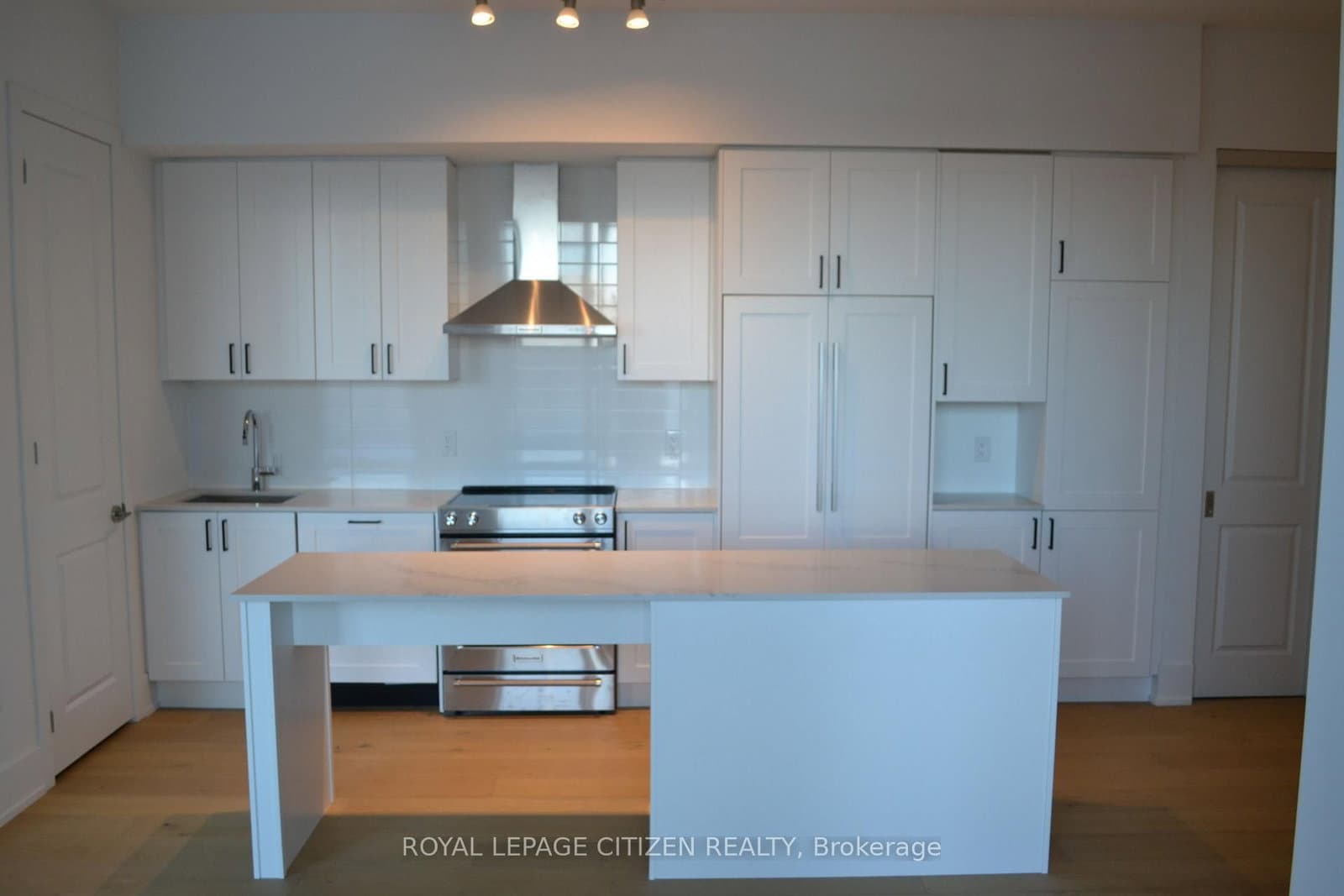 1063 Douglas McCurdy Comm, Unit 701 thumbnail 9