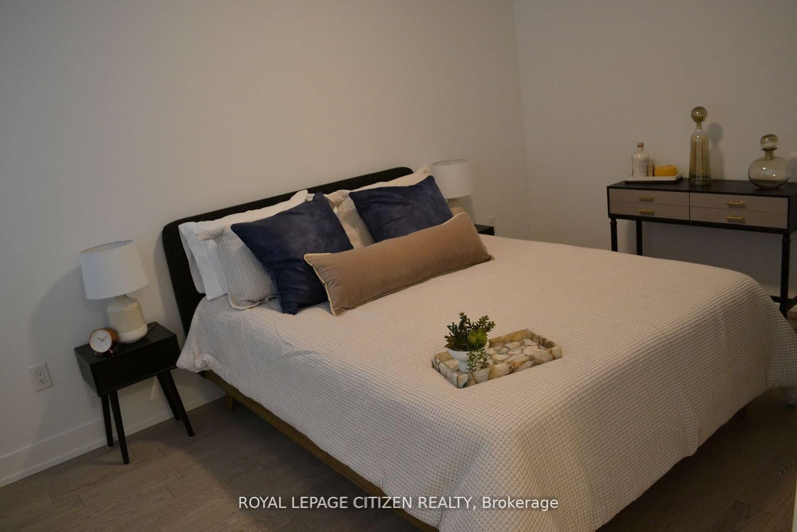 1063 Douglas McCurdy Comm, Unit 104 thumbnail 16